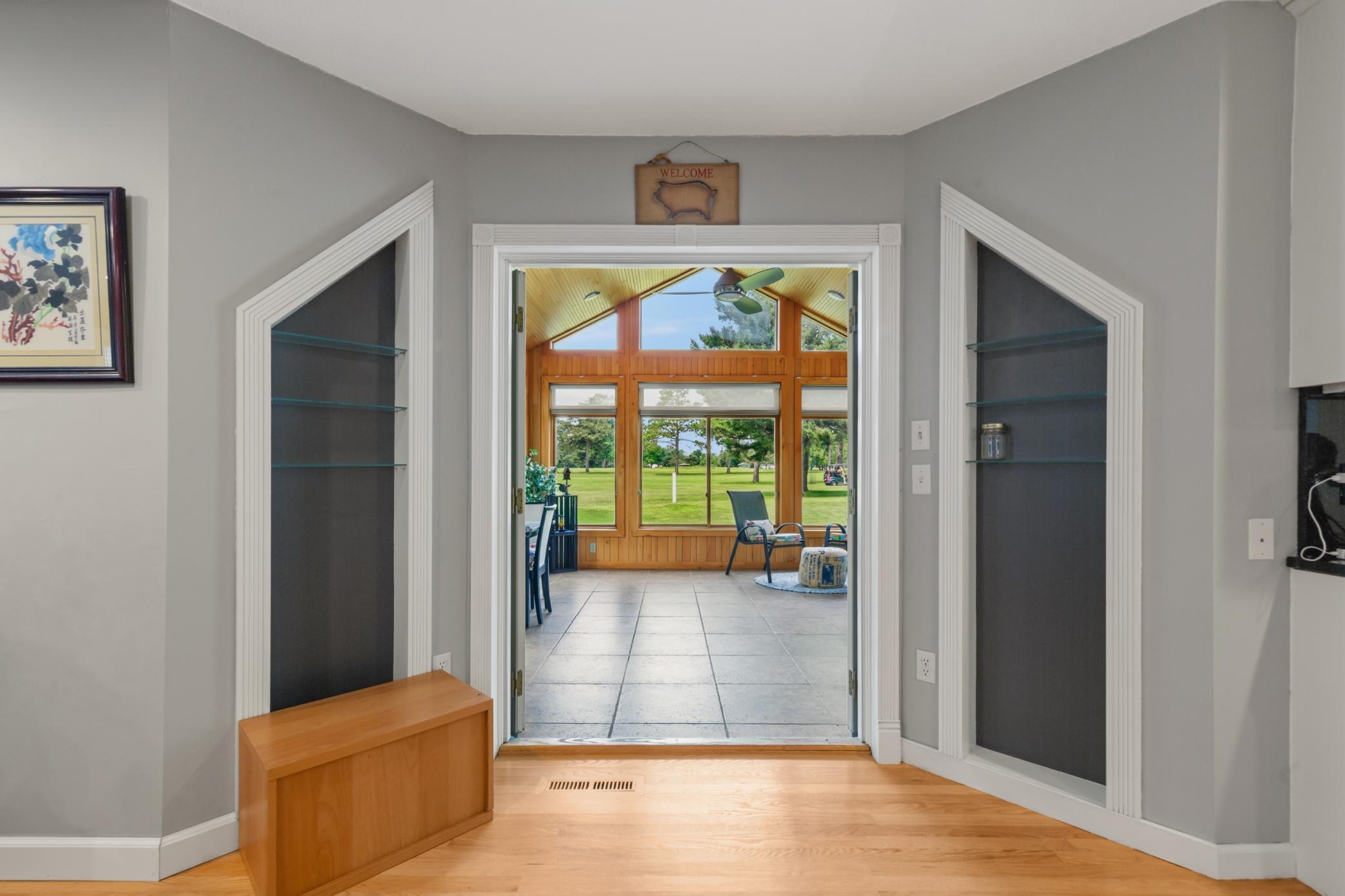6 Greenhaven Bay Property Photo 14