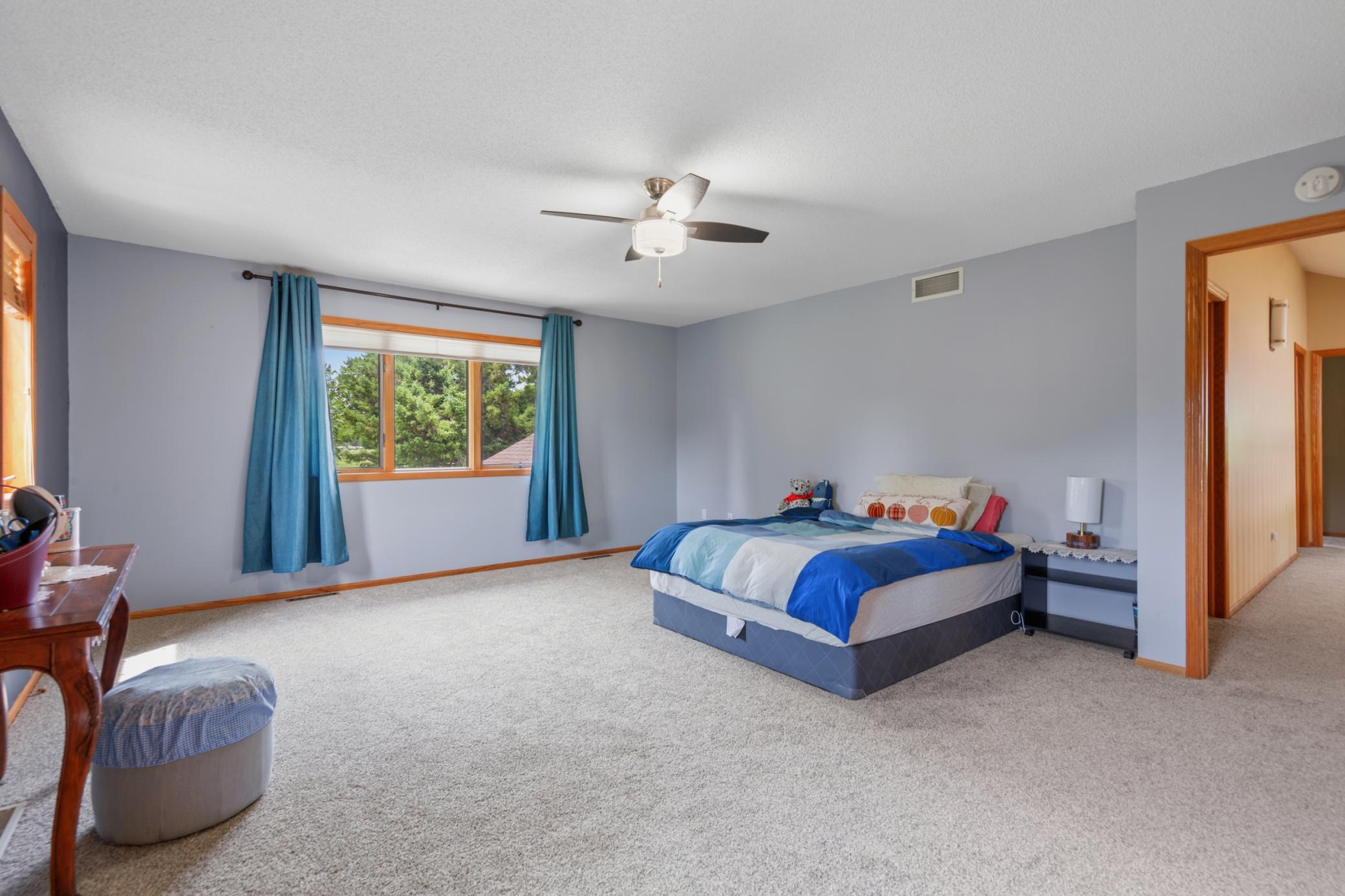 6 Greenhaven Bay Property Photo 22