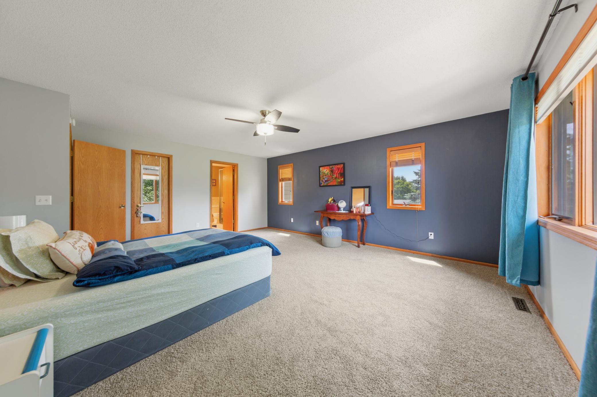 6 Greenhaven Bay Property Photo 23