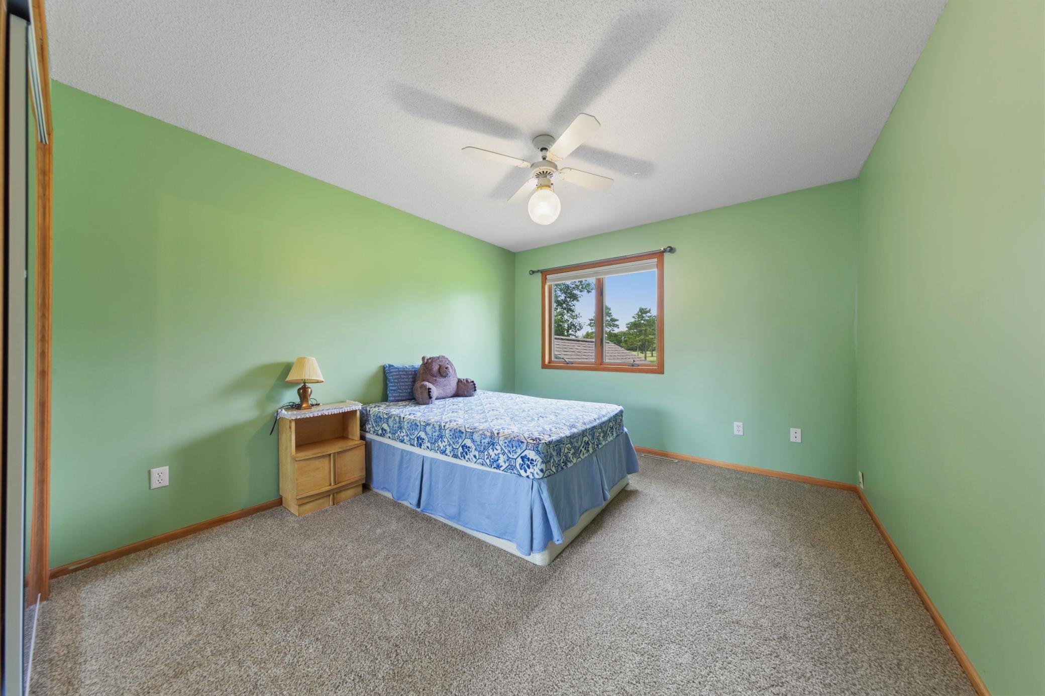 6 Greenhaven Bay Property Photo 27