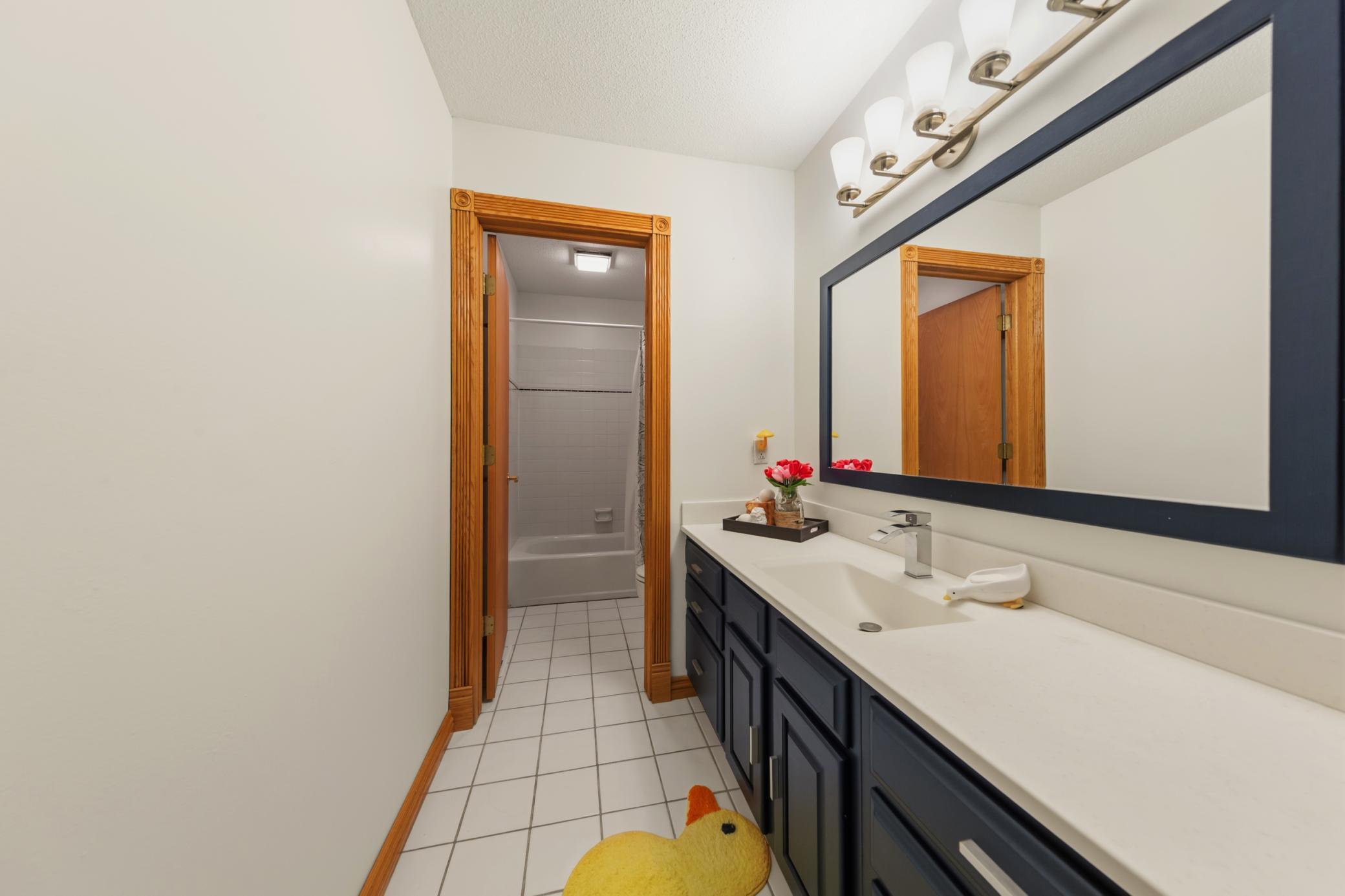 6 Greenhaven Bay Property Photo 28