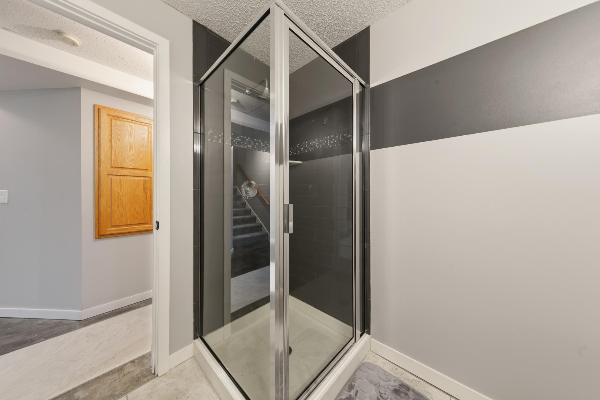 6 Greenhaven Bay Property Photo 34