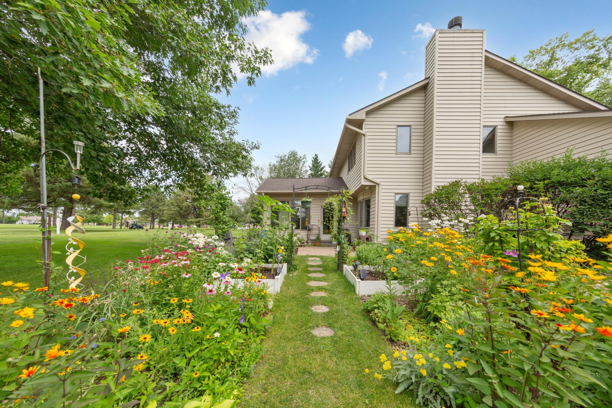 6 Greenhaven Bay Property Photo 42