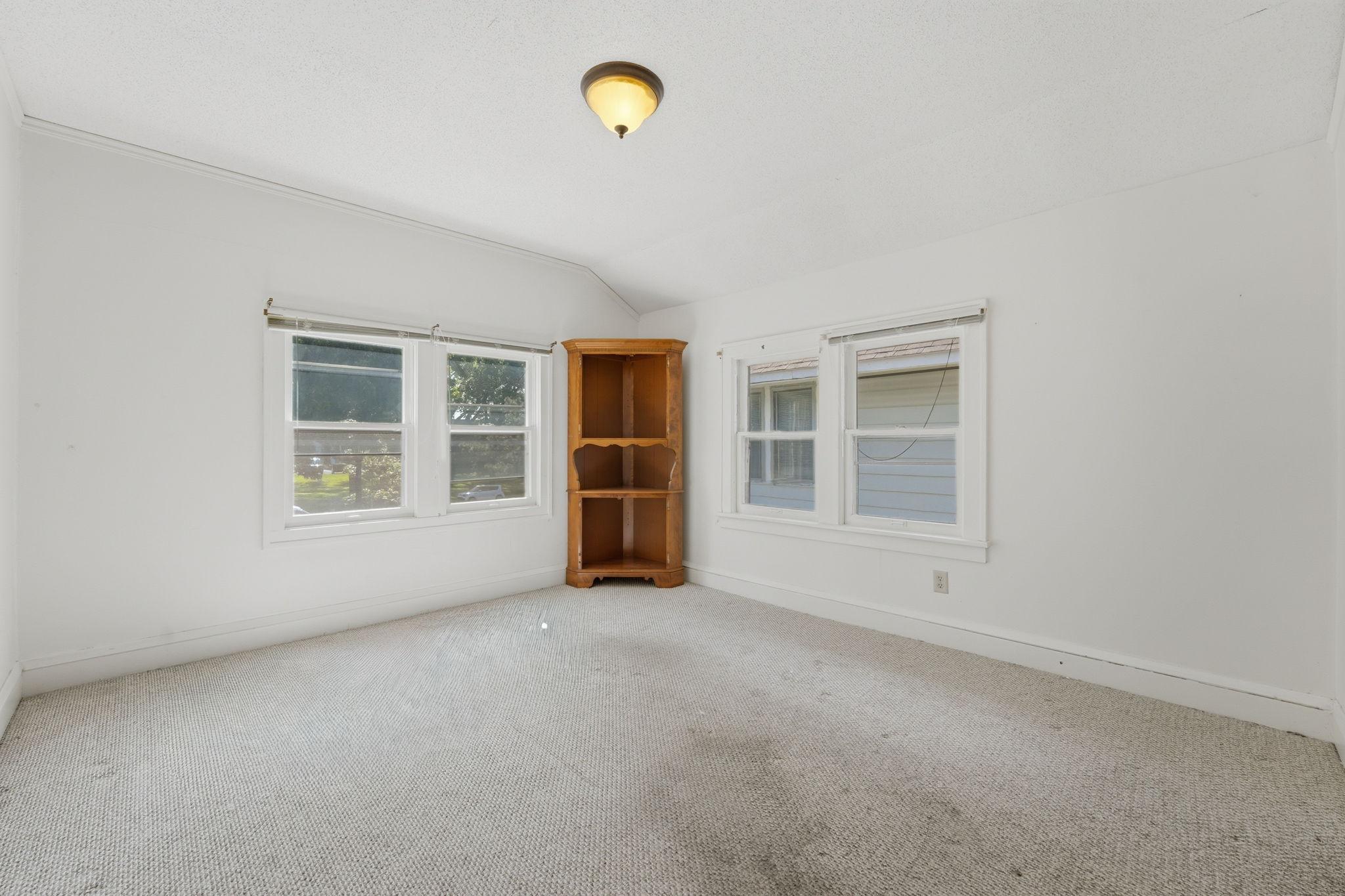 921 27th Avenue Se Property Photo 19