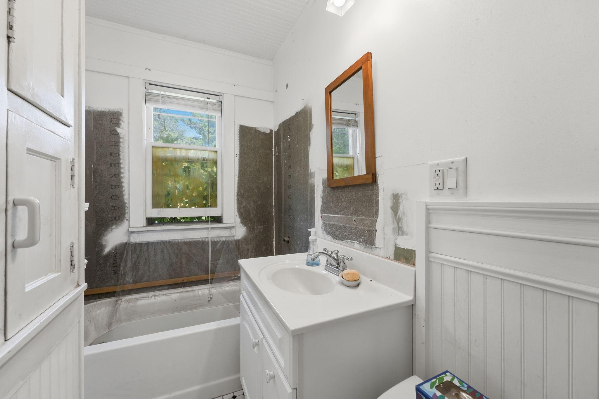 921 27th Avenue Se Property Photo 24