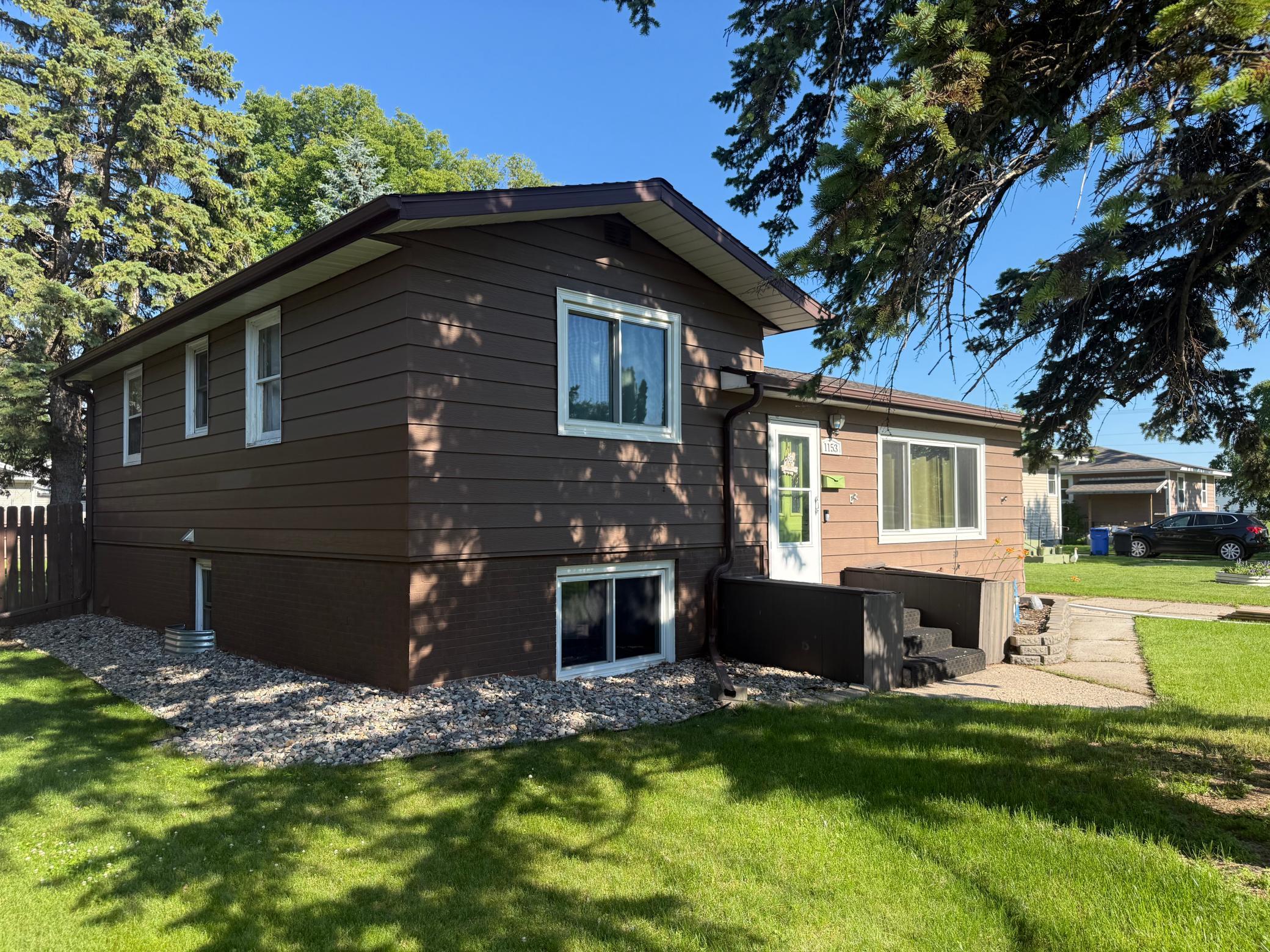 1153 Rossman Avenue Property Photo 1