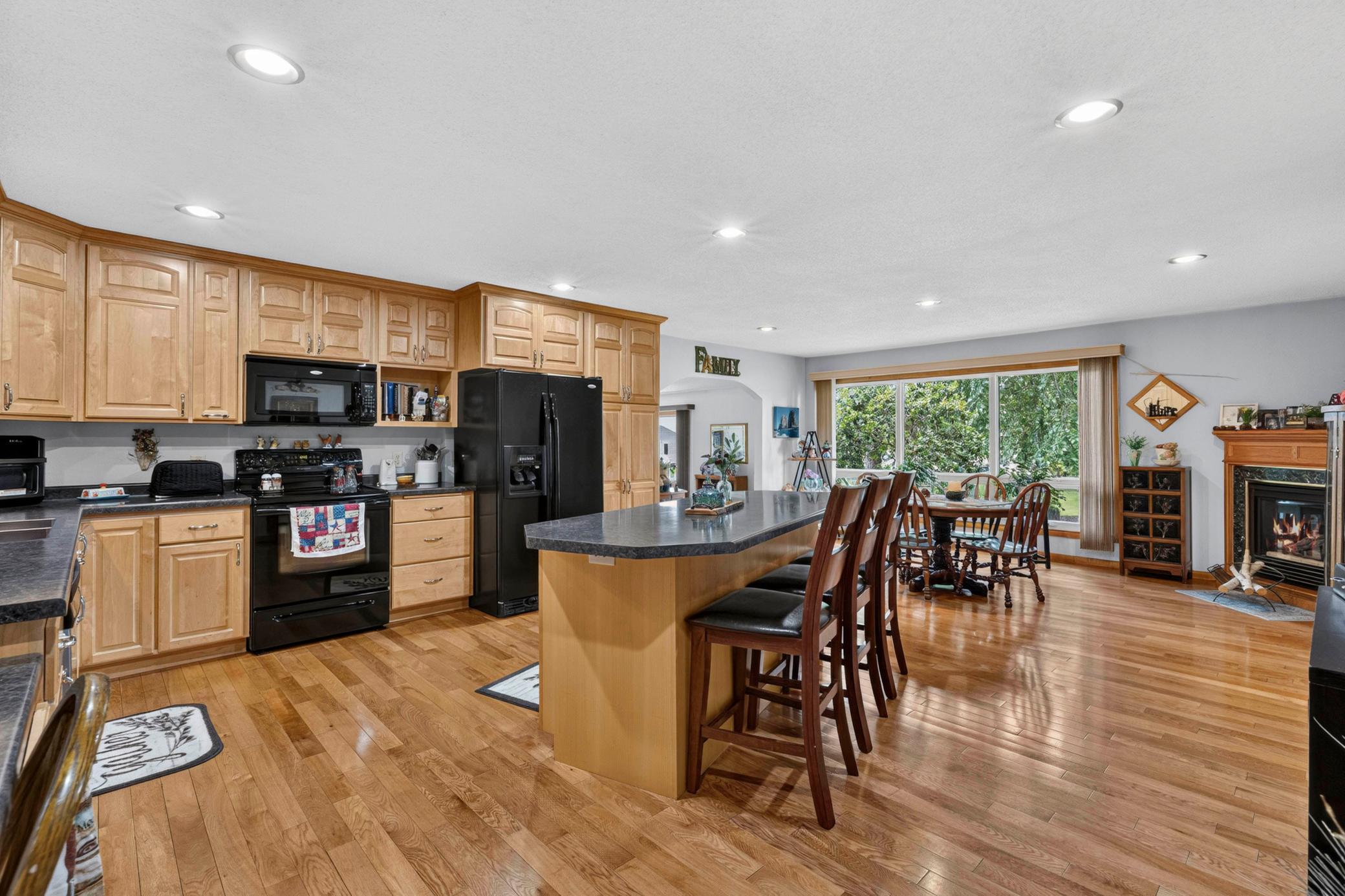 1112 Pine Tree Boulevard Property Photo 1