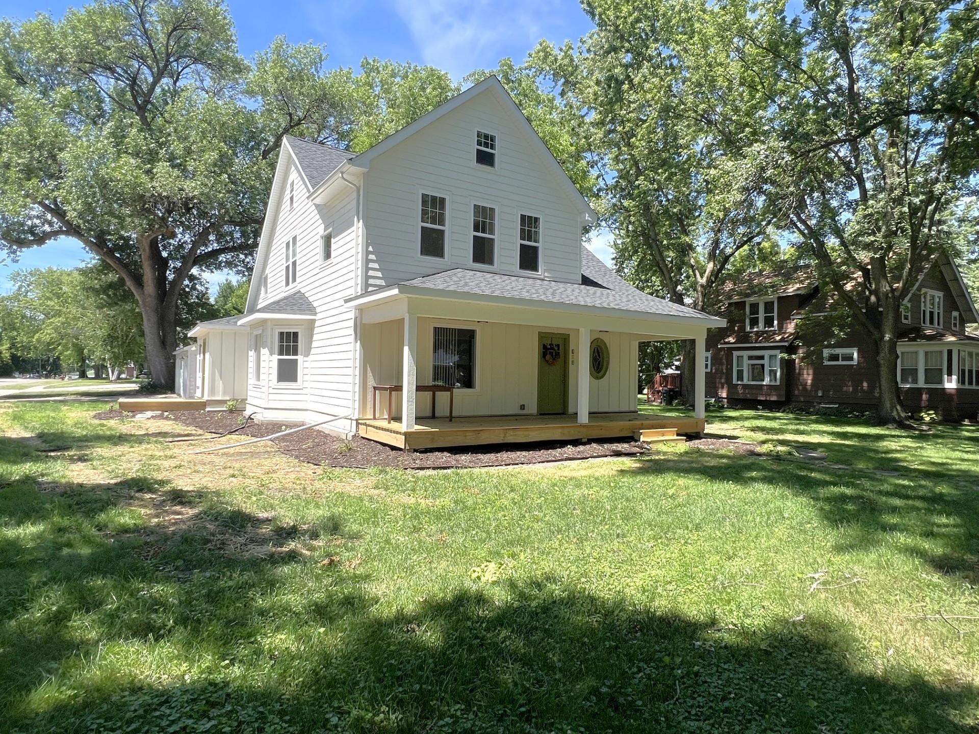 512 3rd Street S Property Photo 5