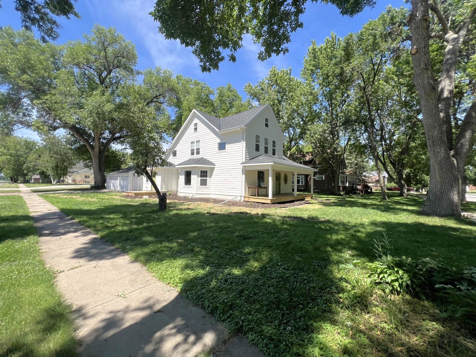 512 3rd Street S Property Photo 34