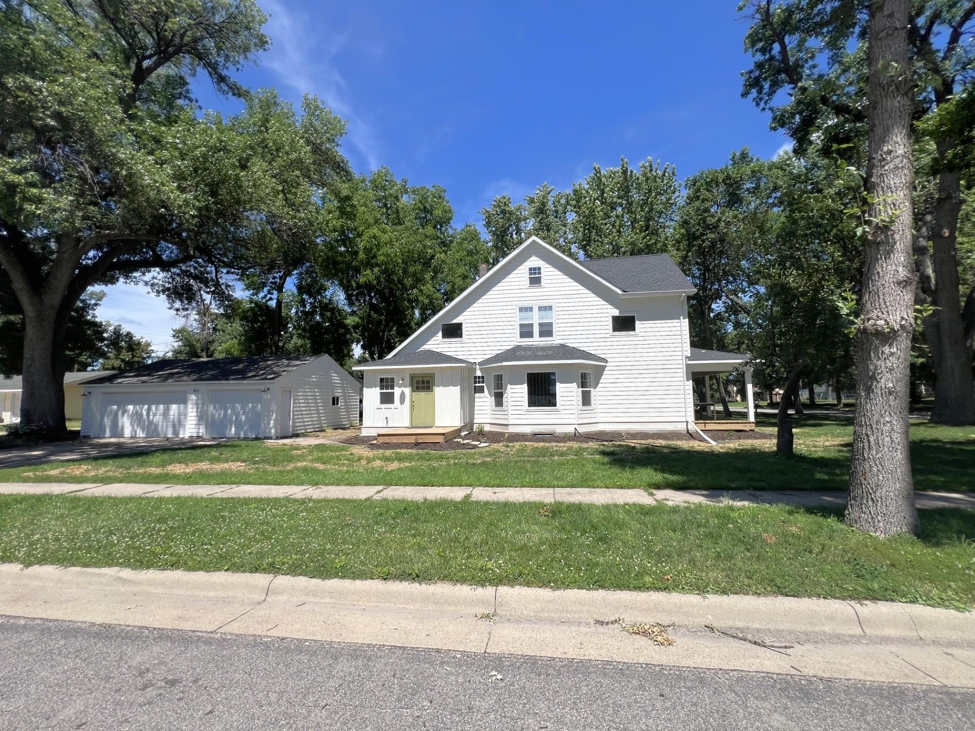 512 3rd Street S Property Photo 36
