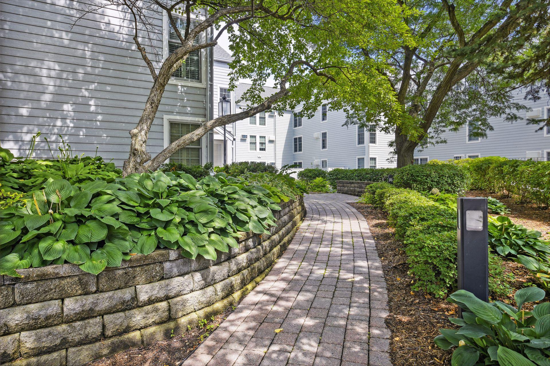 603 Lake Street 115 Property Photo 4