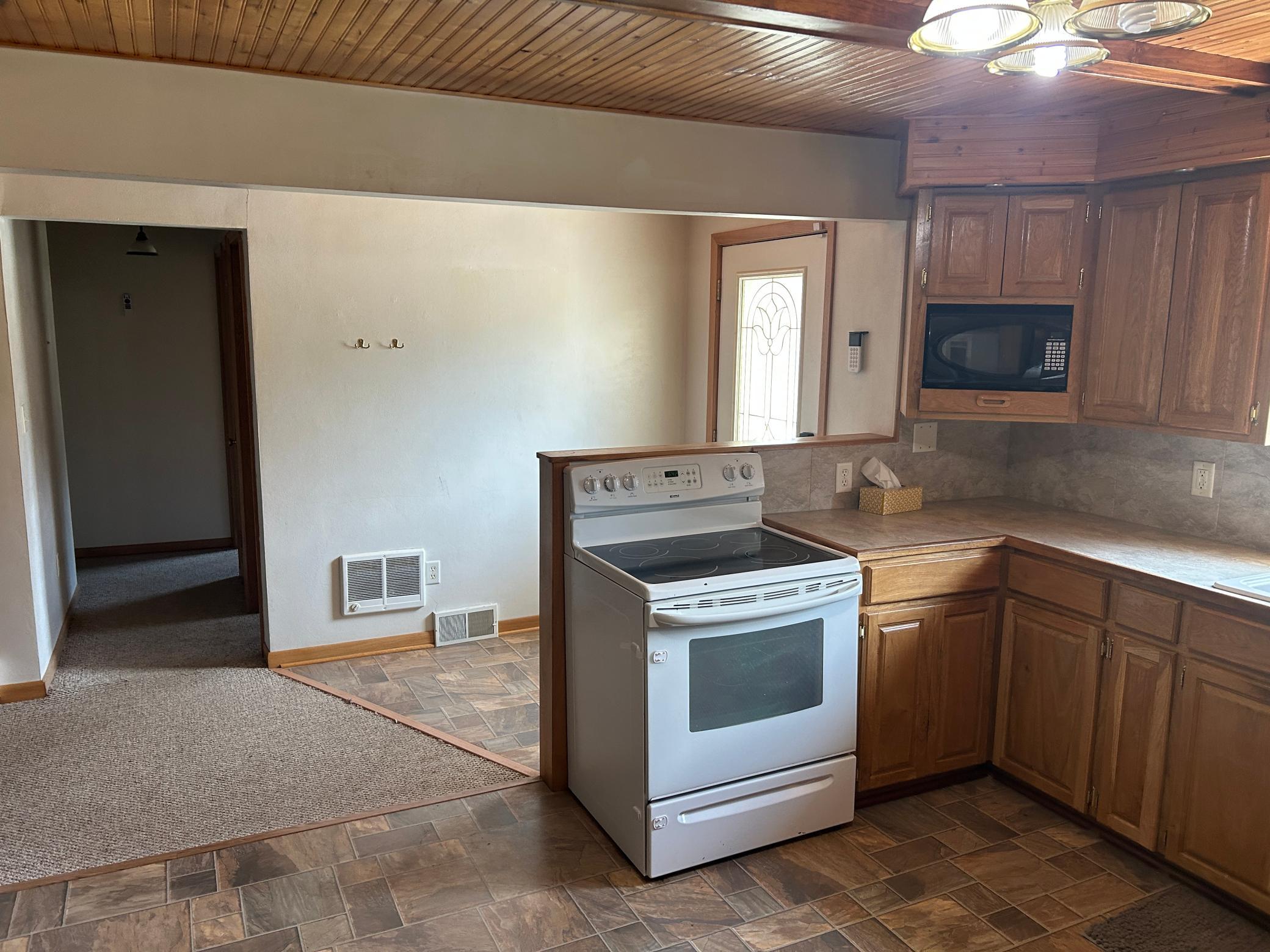 137 Maple Street Property Photo 7