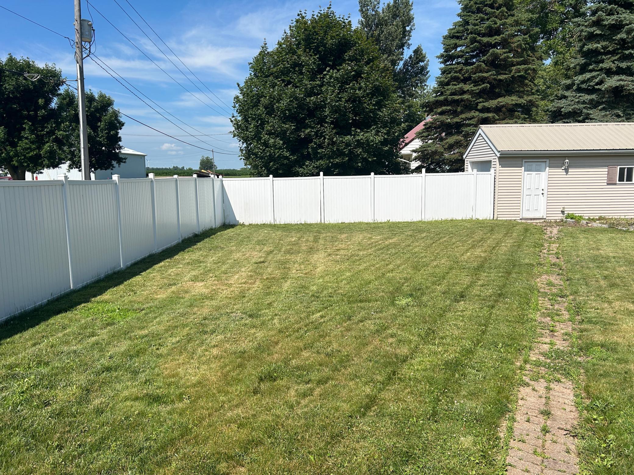 137 Maple Street Property Photo 27