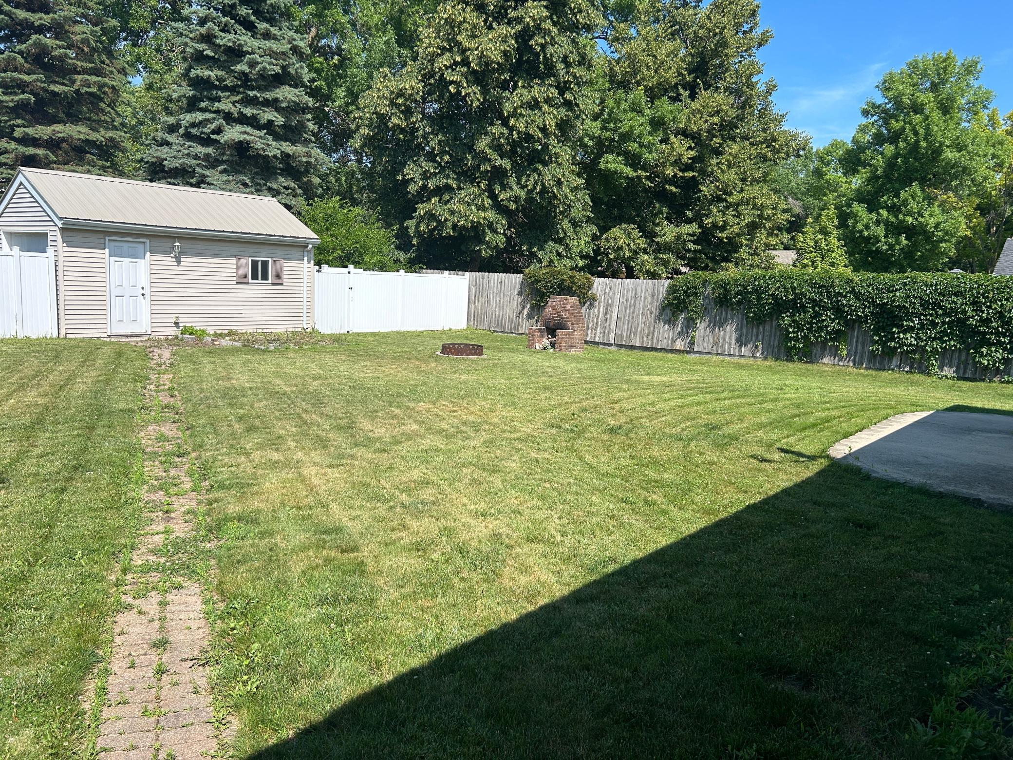 137 Maple Street Property Photo 28