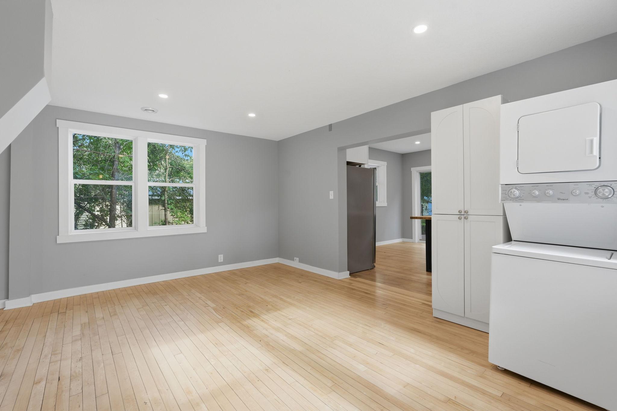 211 Central Property Photo 4