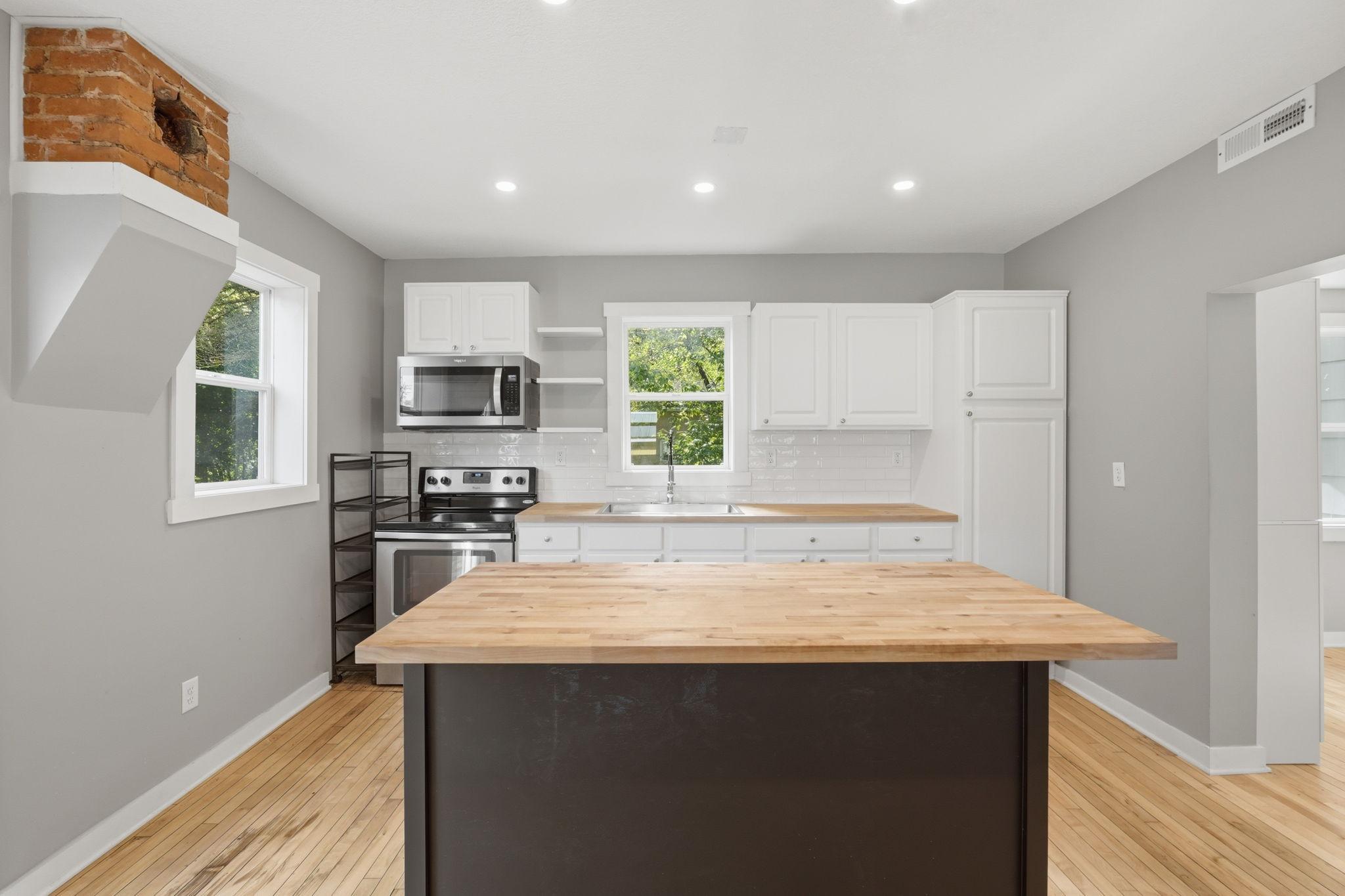 211 Central Property Photo 10