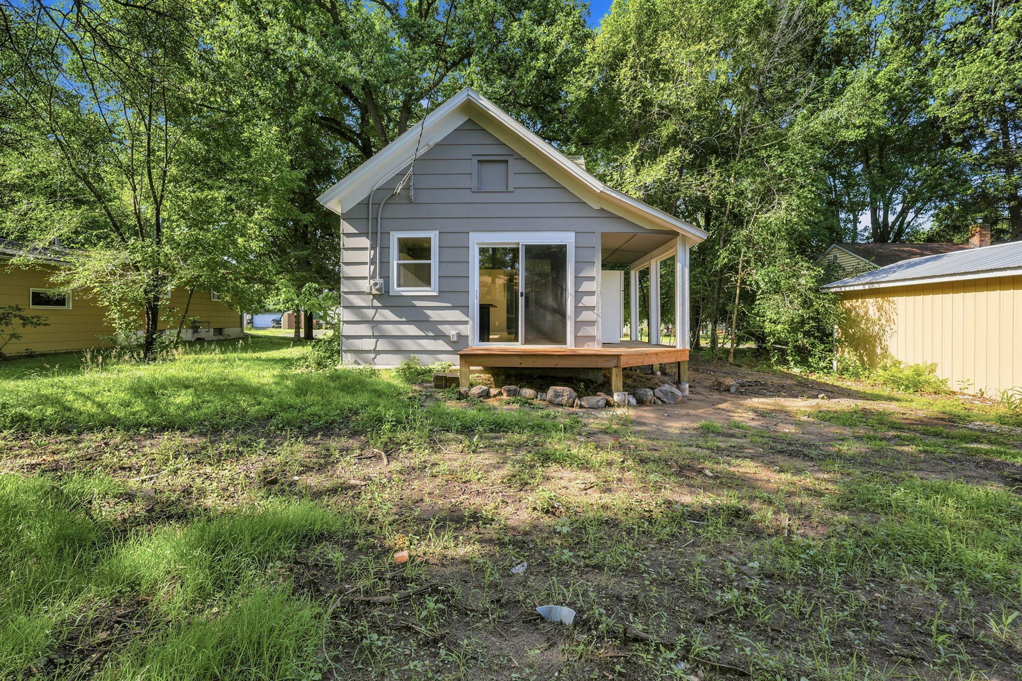 211 Central Property Photo 22