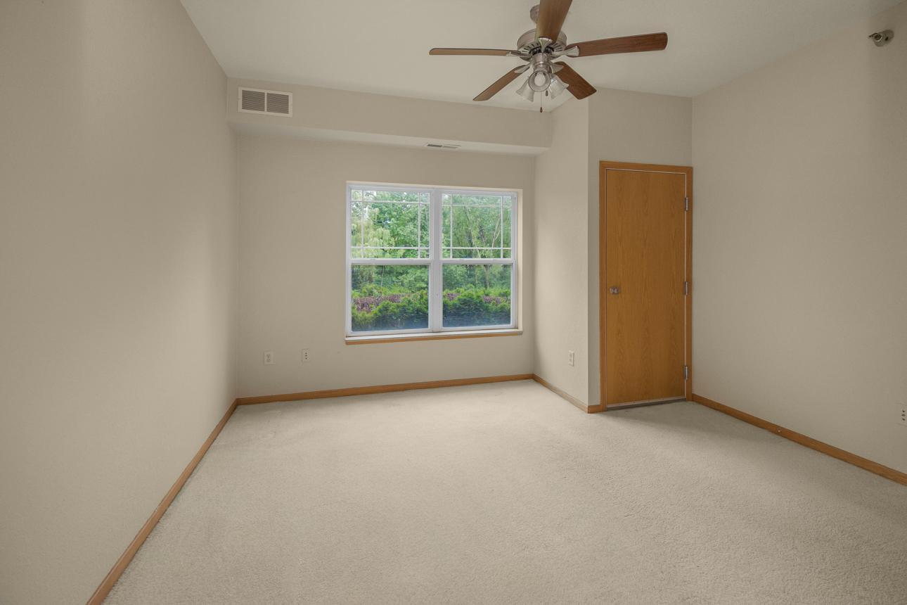 1341 Lake Drive W B113 Property Photo 17