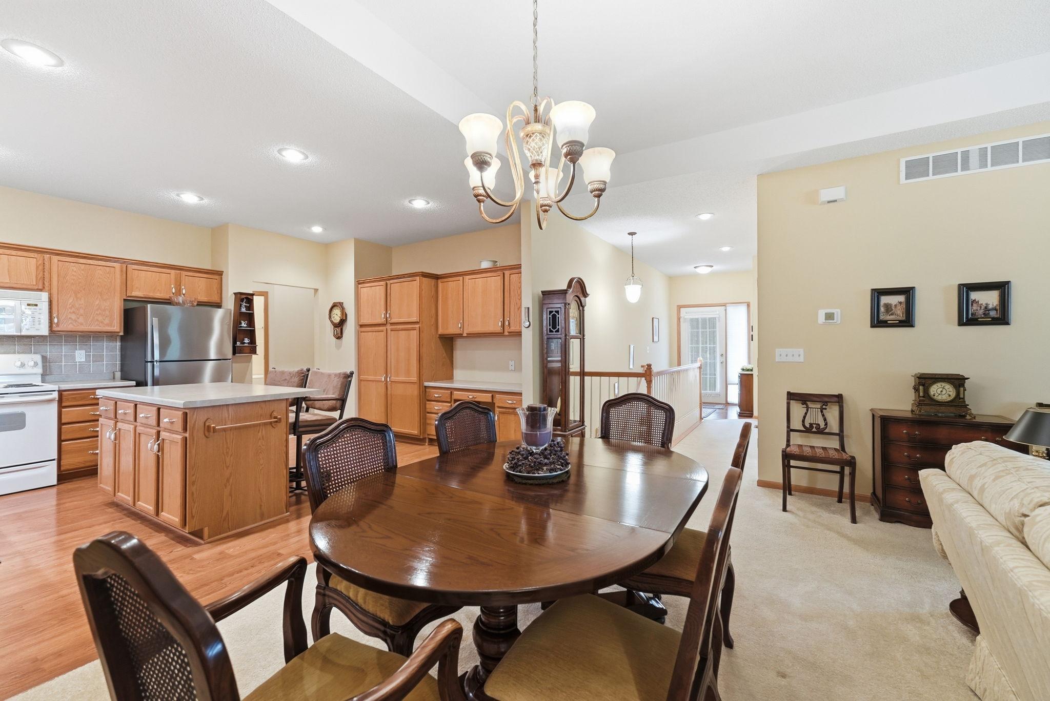 2641 Boulder Way Property Photo 7