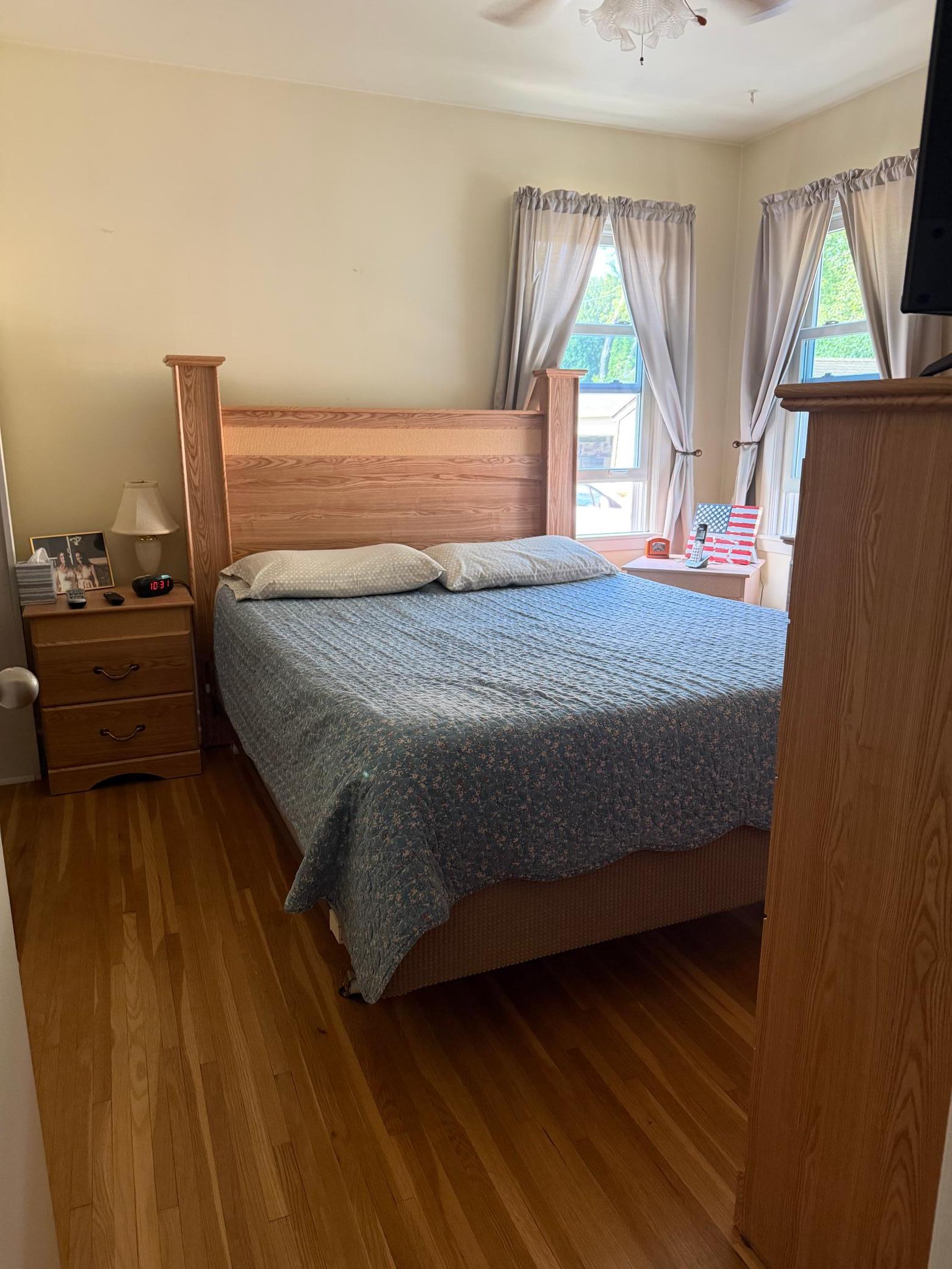 1418 Manor Avenue Property Photo 3
