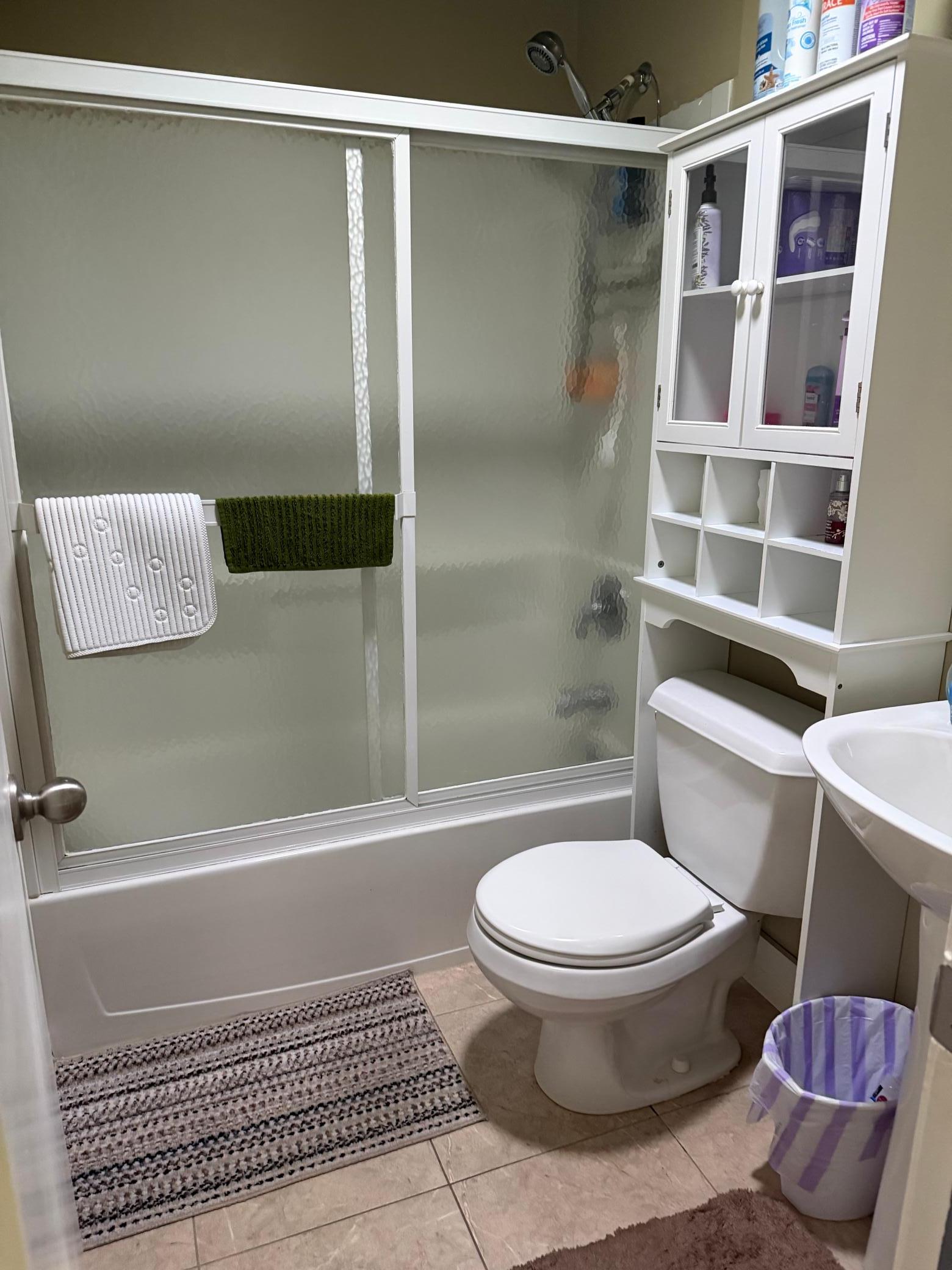 1418 Manor Avenue Property Photo 4
