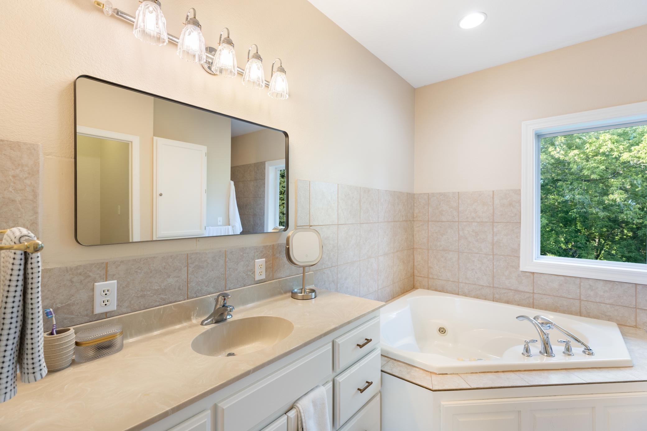 16096 Harmony Path Property Photo 18