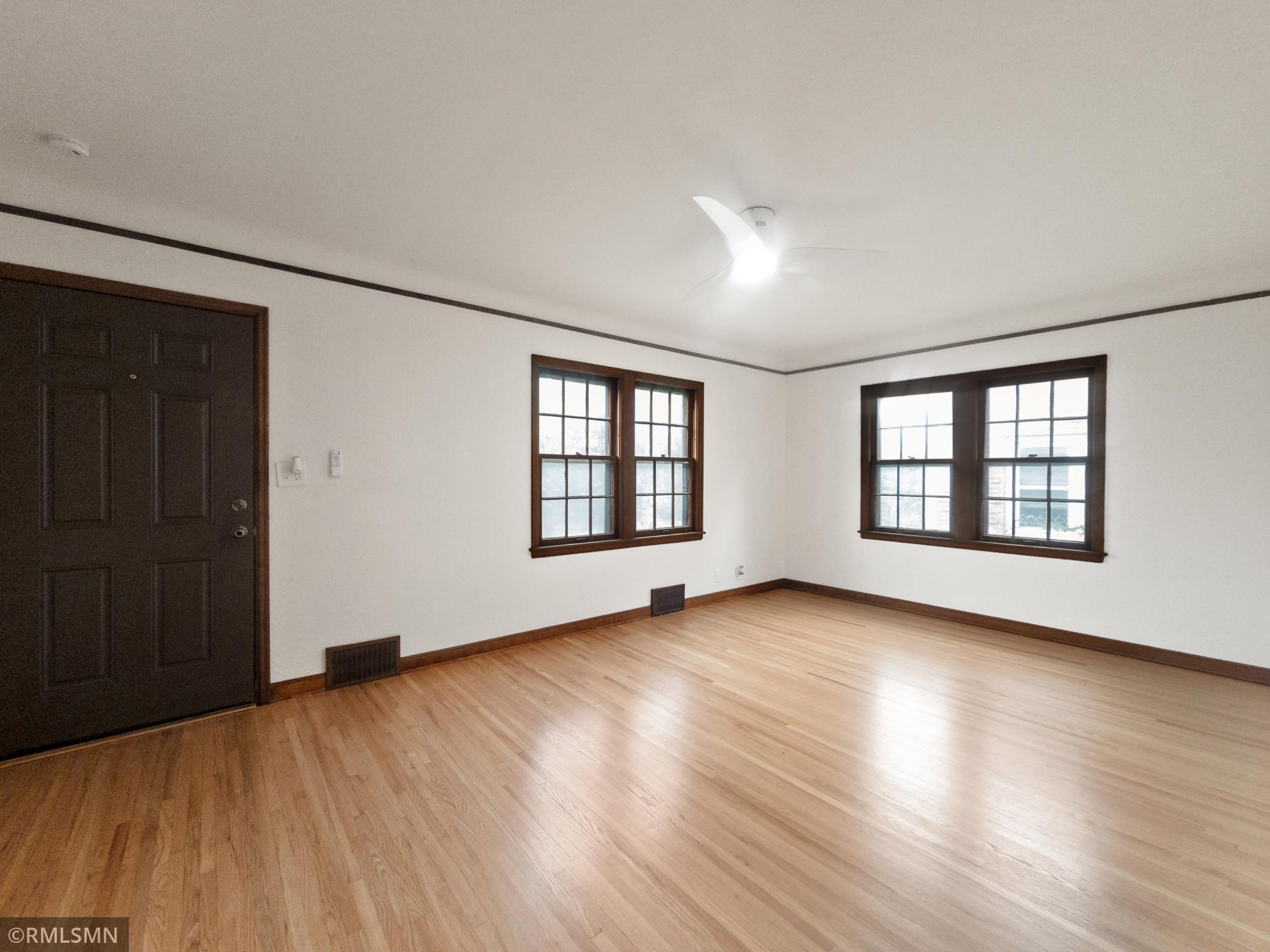 5038 Nicollet Avenue Property Photo 9