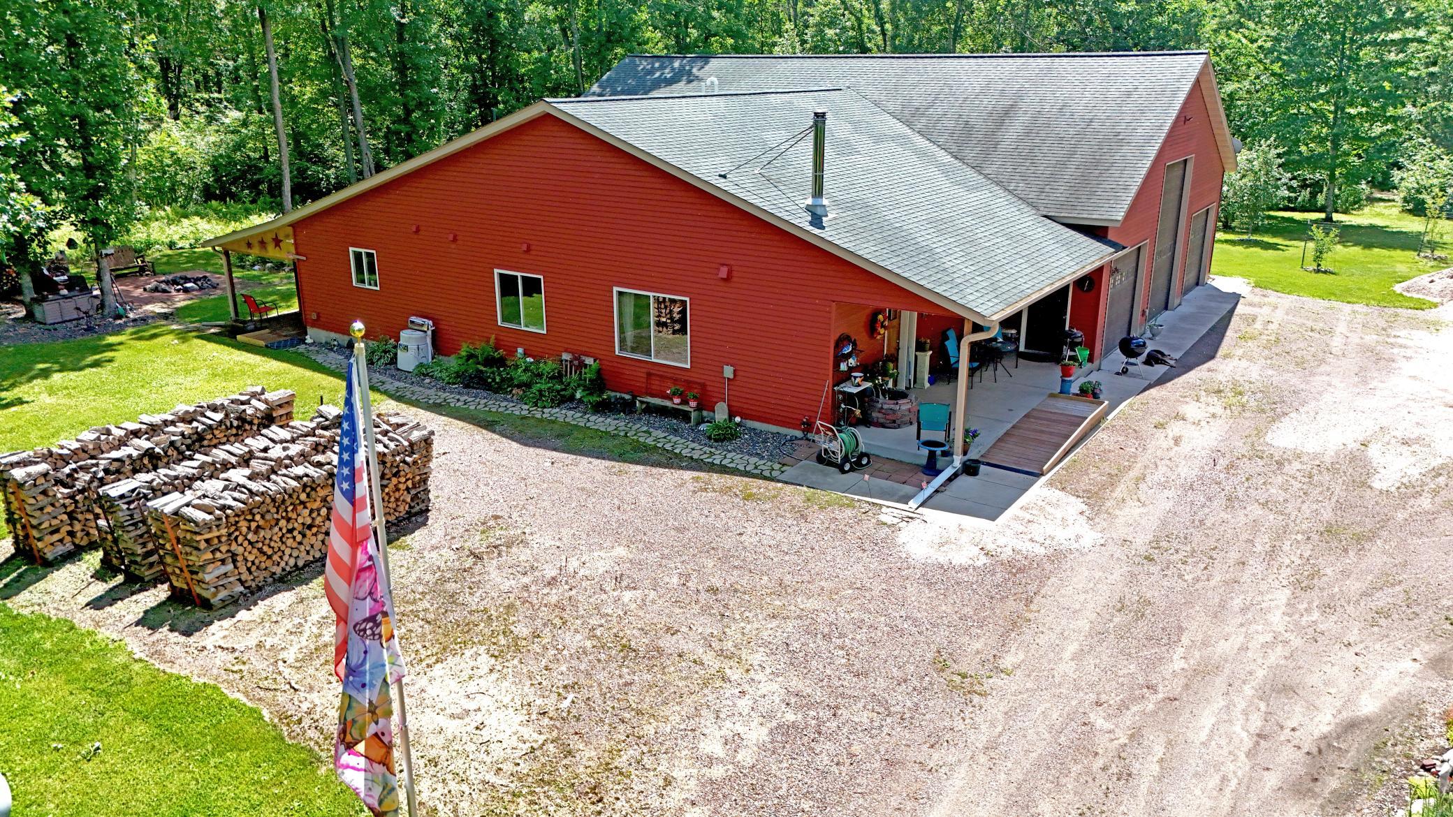 13591 230th Street Property Photo 3