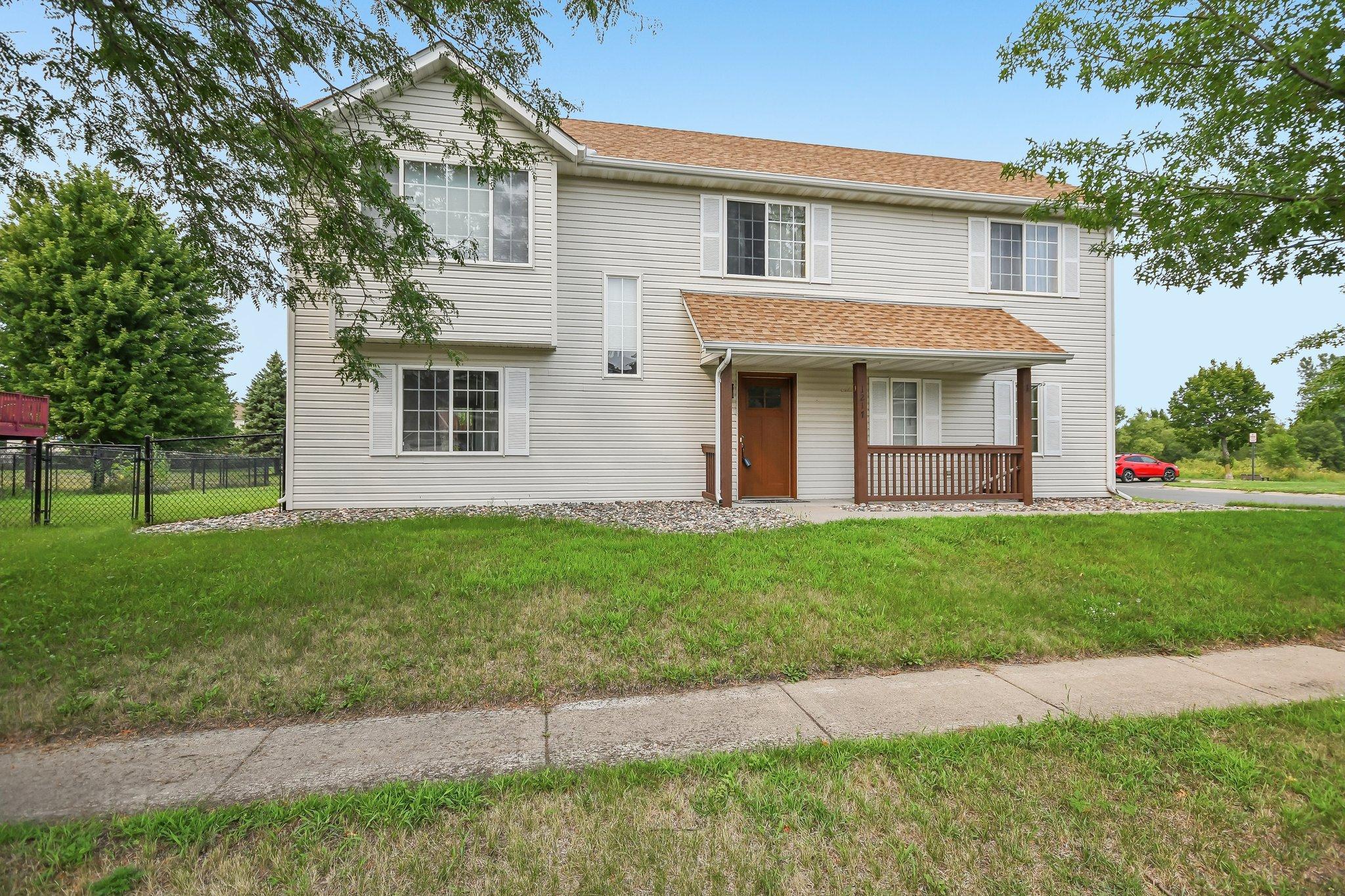 1217 Maple Street Property Photo 1