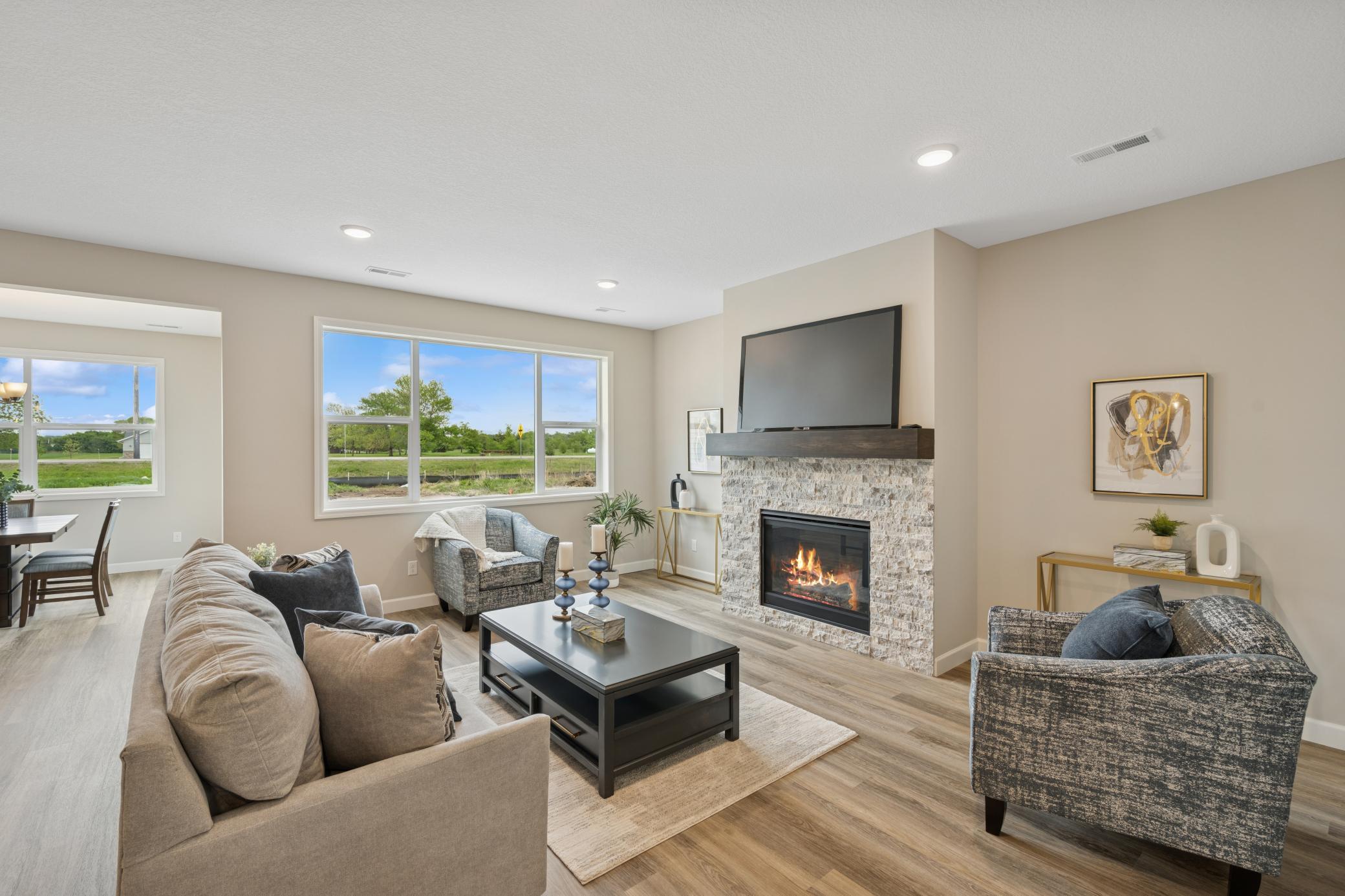 608 Grouse Way Property Photo 10