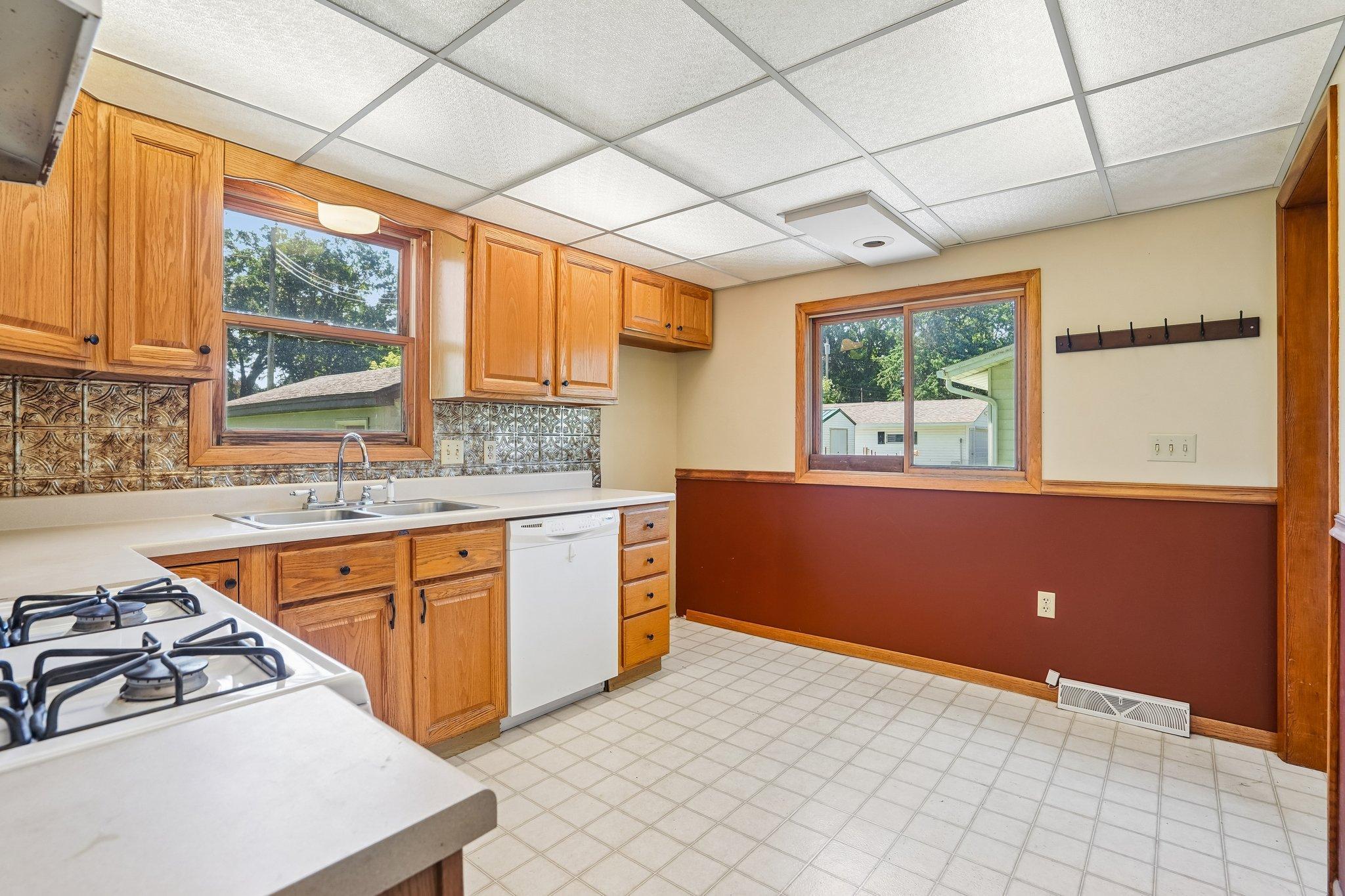 409 Birchwood Avenue Property Photo 6