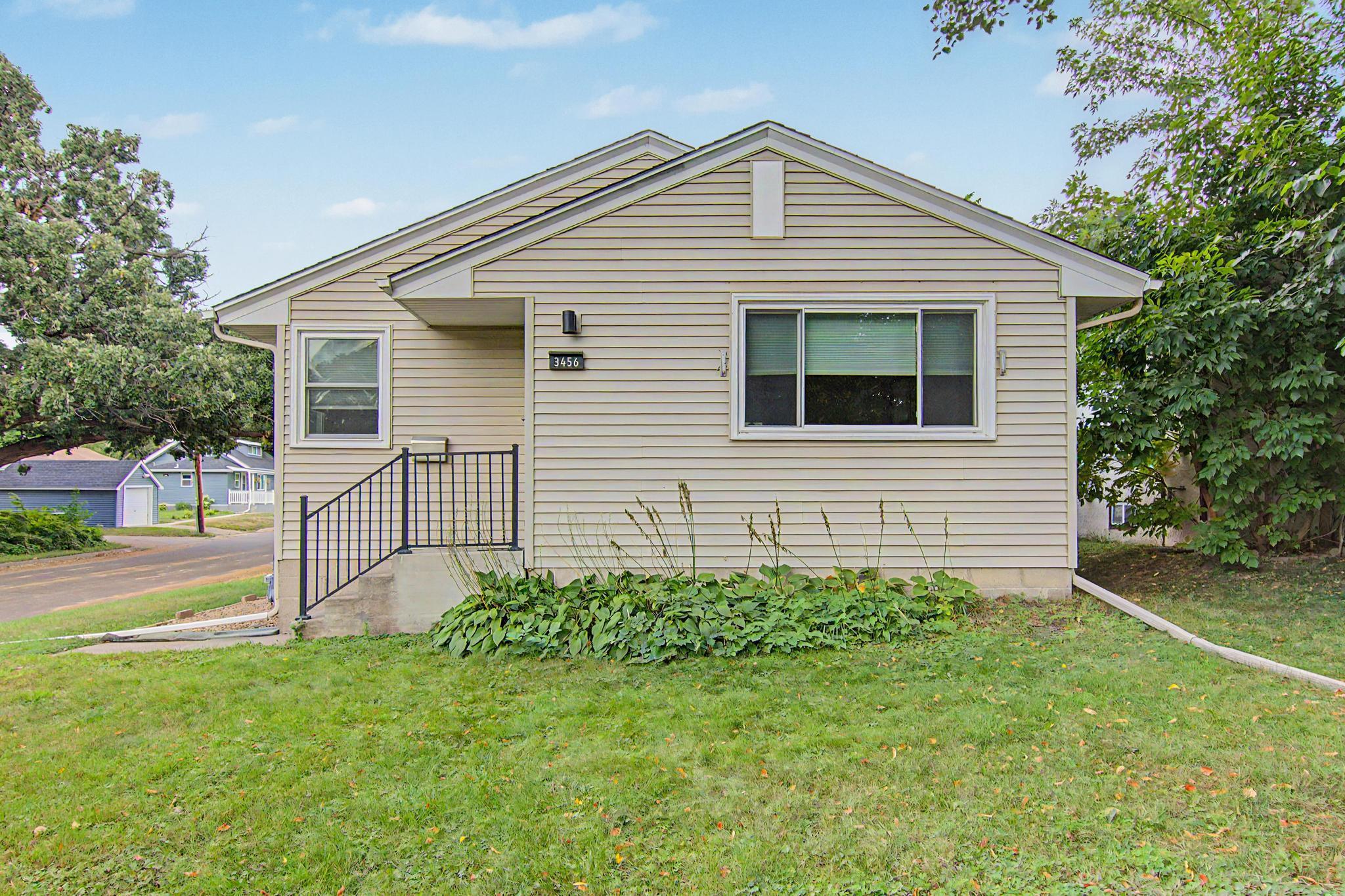 3456 Lee Avenue N Property Photo 1