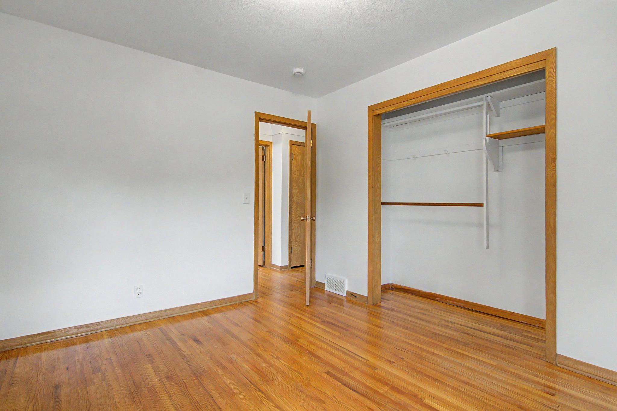 3456 Lee Avenue N Property Photo 9