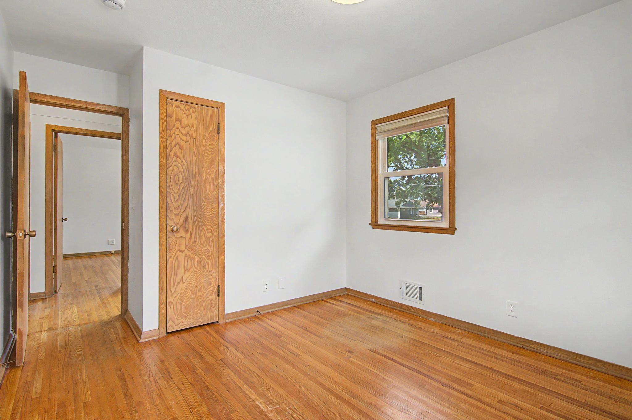3456 Lee Avenue N Property Photo 13