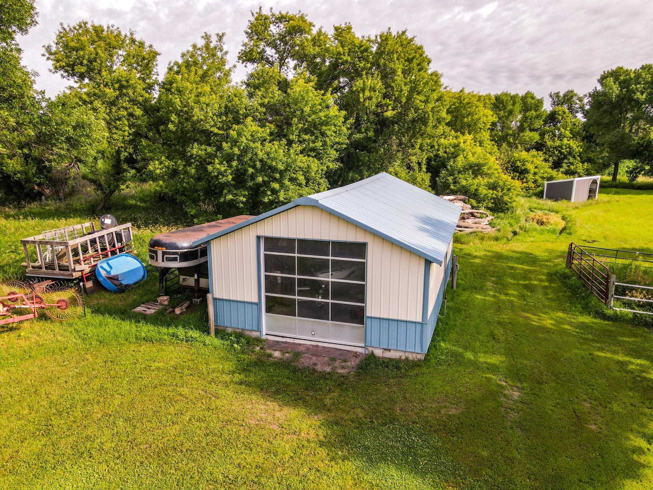 11437 33rd Street Se Property Photo 6
