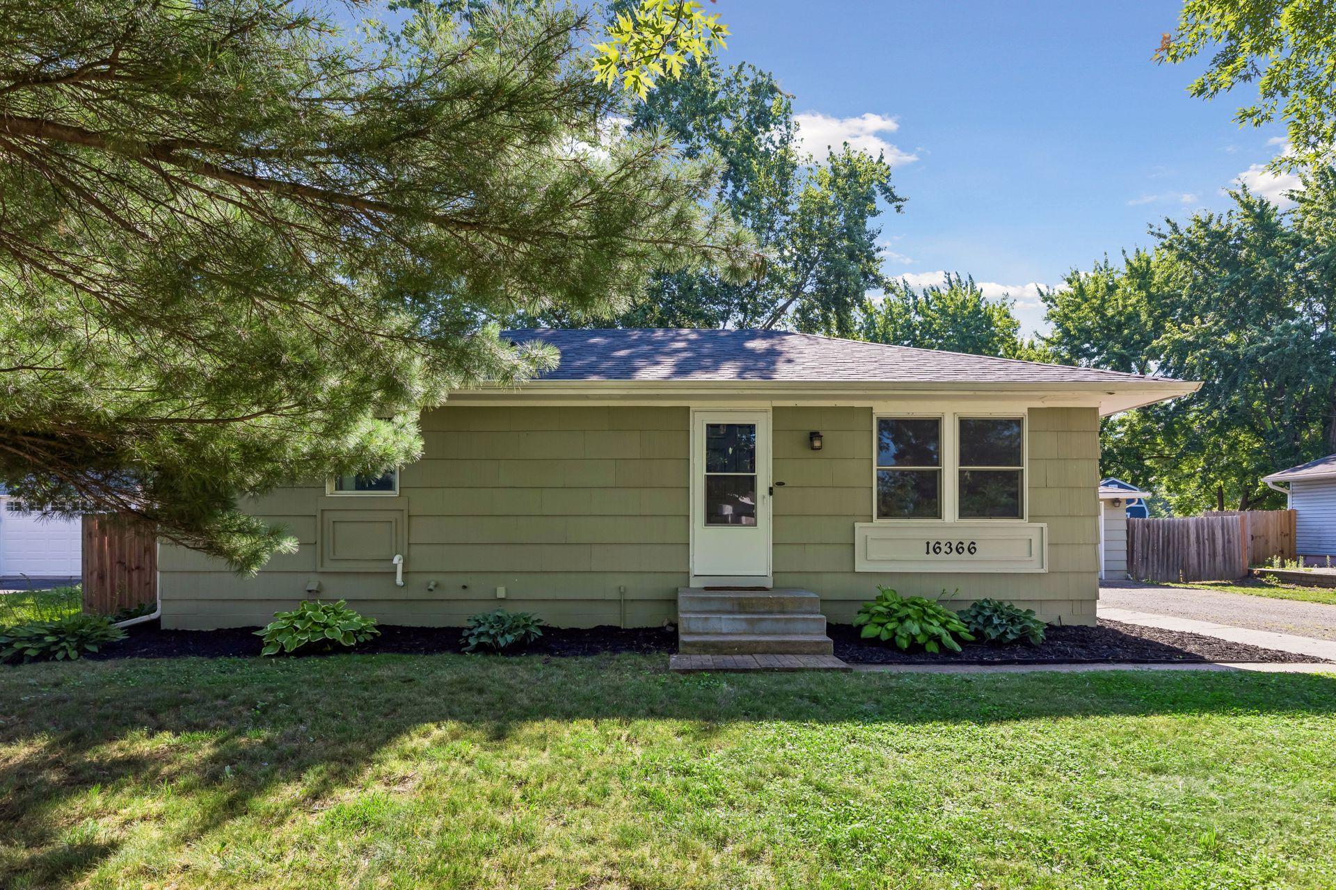 16366 Florida Way W Property Photo 1