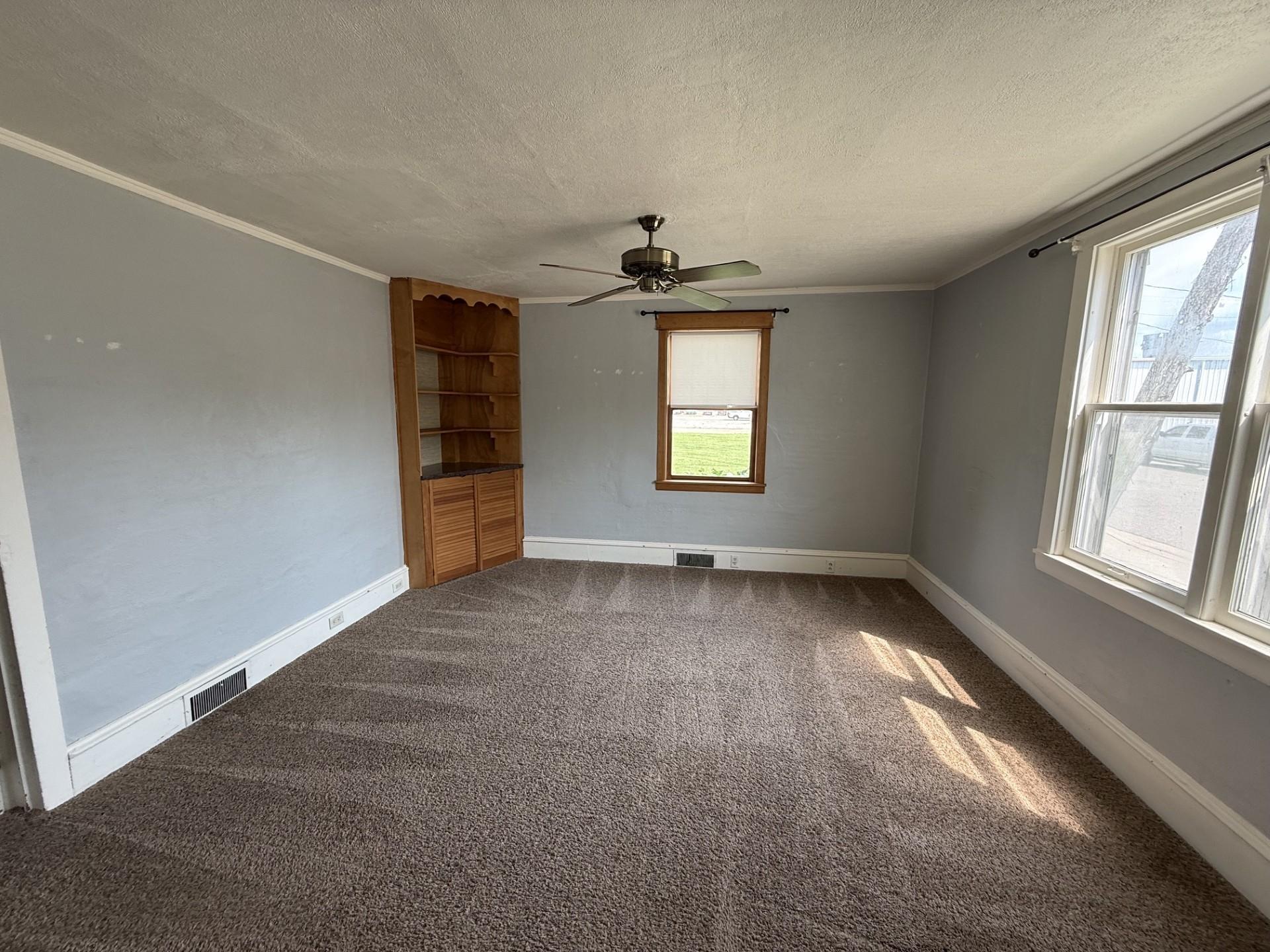 317 3rd Avenue S Property Photo 11