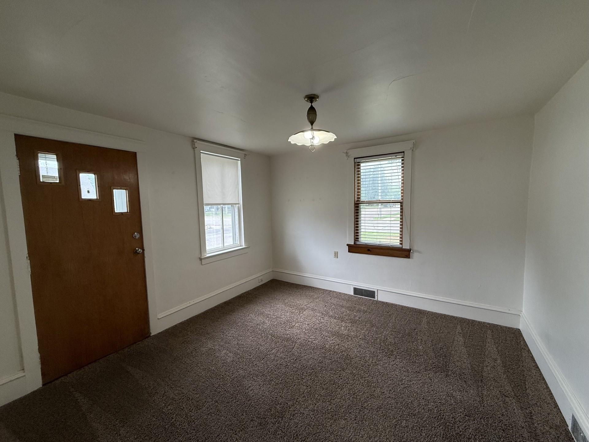 317 3rd Avenue S Property Photo 12