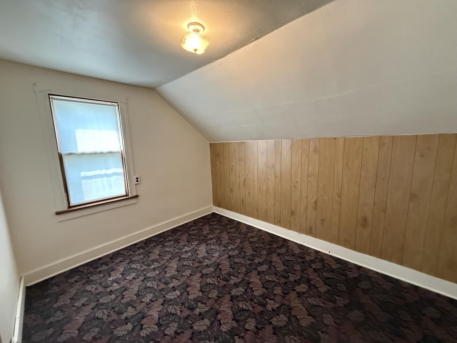 317 3rd Avenue S Property Photo 14