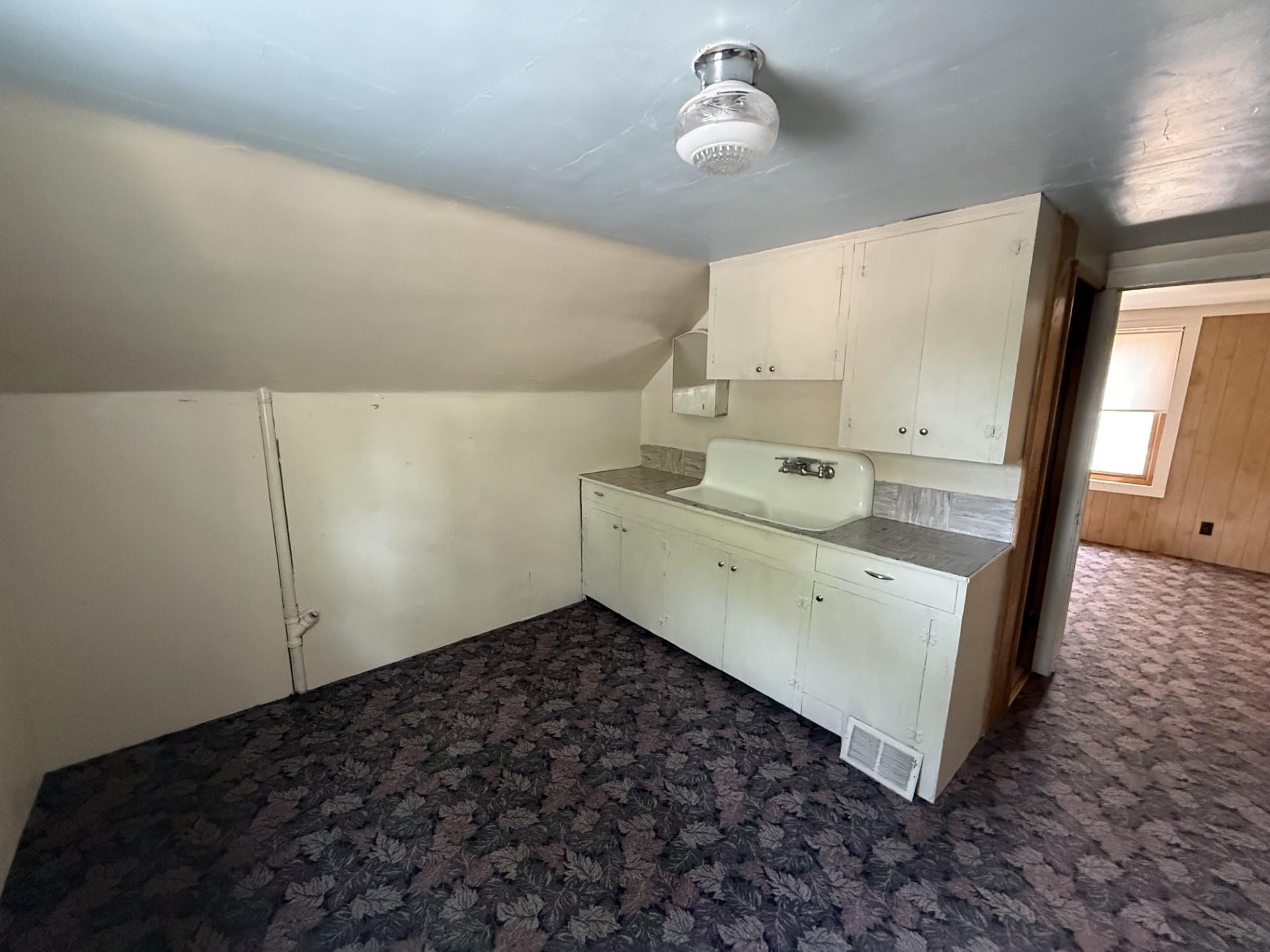 317 3rd Avenue S Property Photo 17