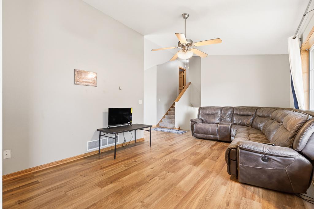 202 Rainbow Drive Property Photo 6