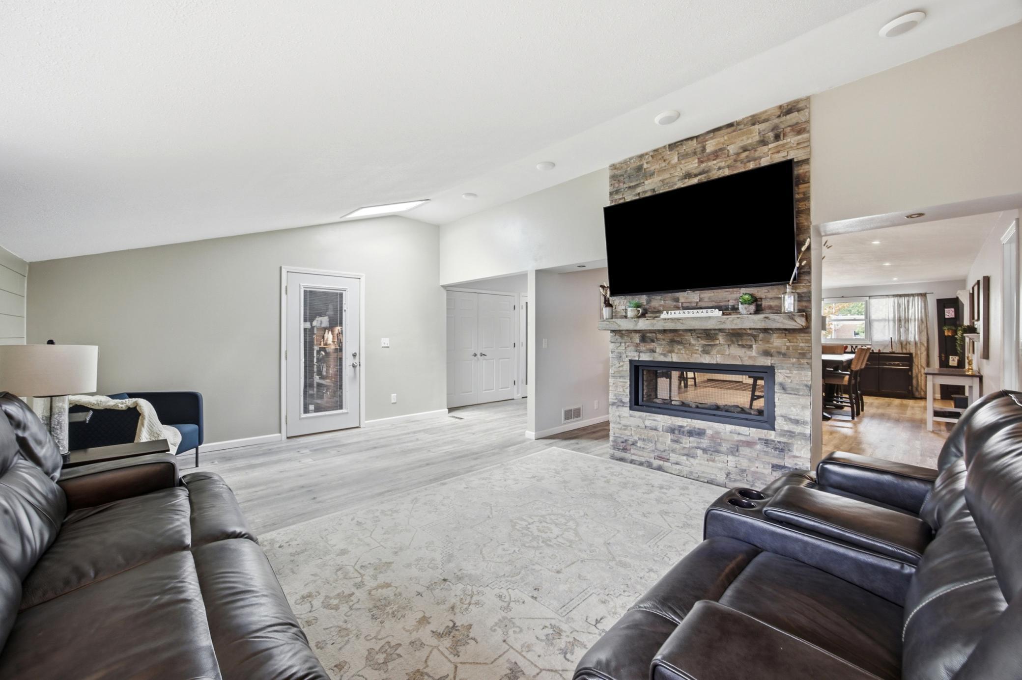 204 4th Avenue E Property Photo 14