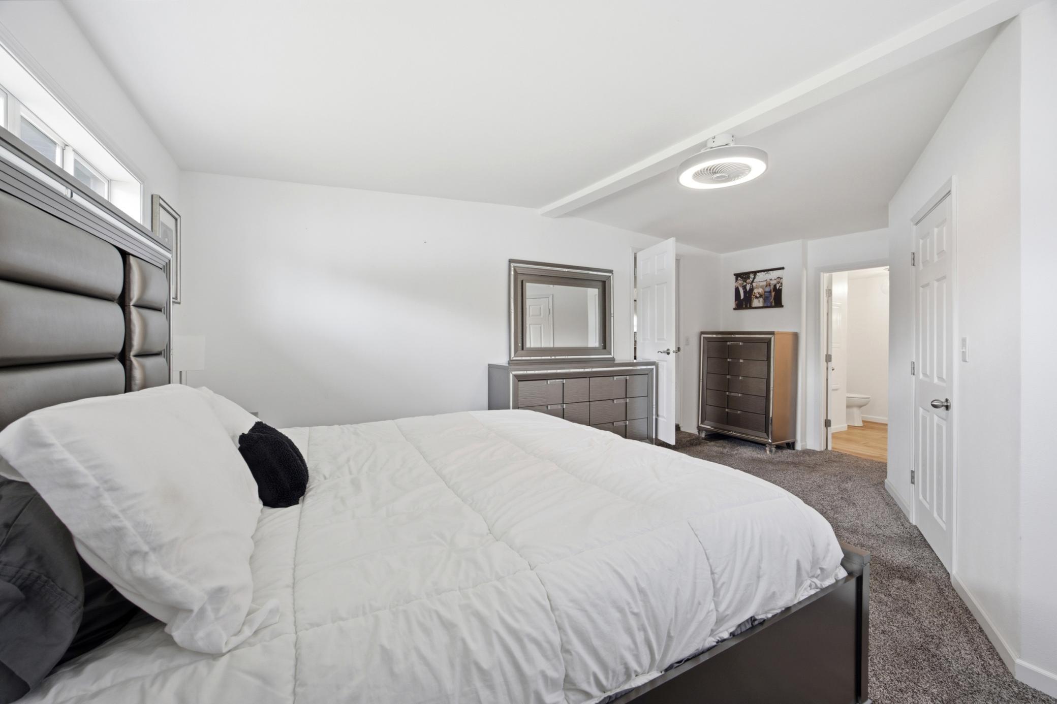 204 4th Avenue E Property Photo 16
