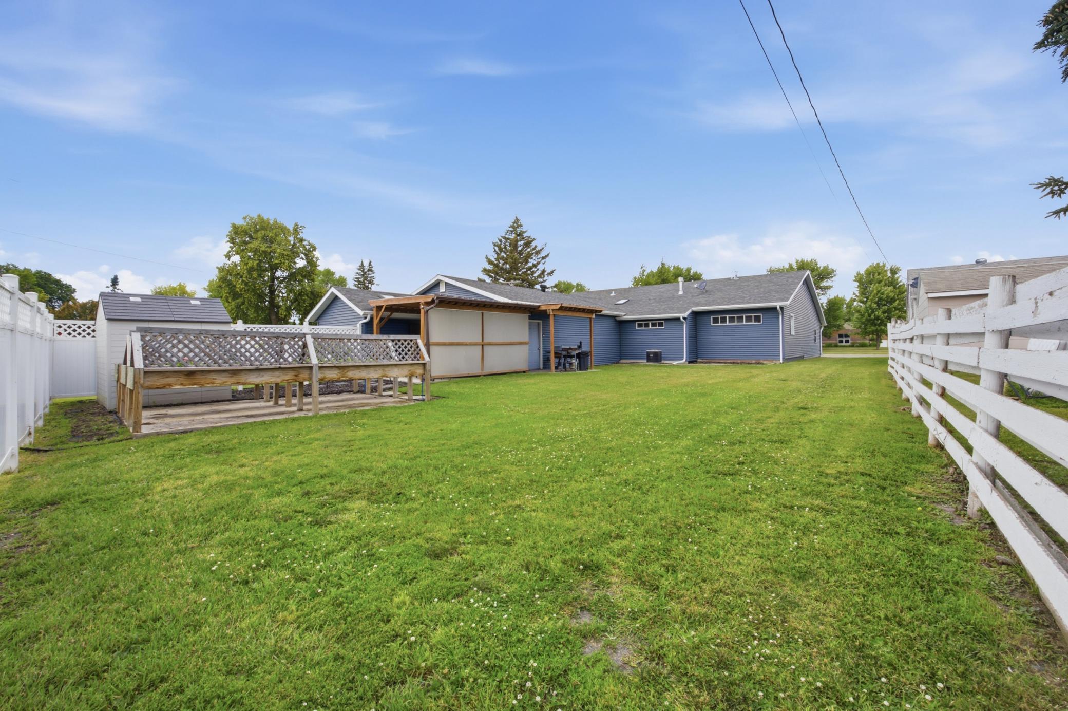 204 4th Avenue E Property Photo 39