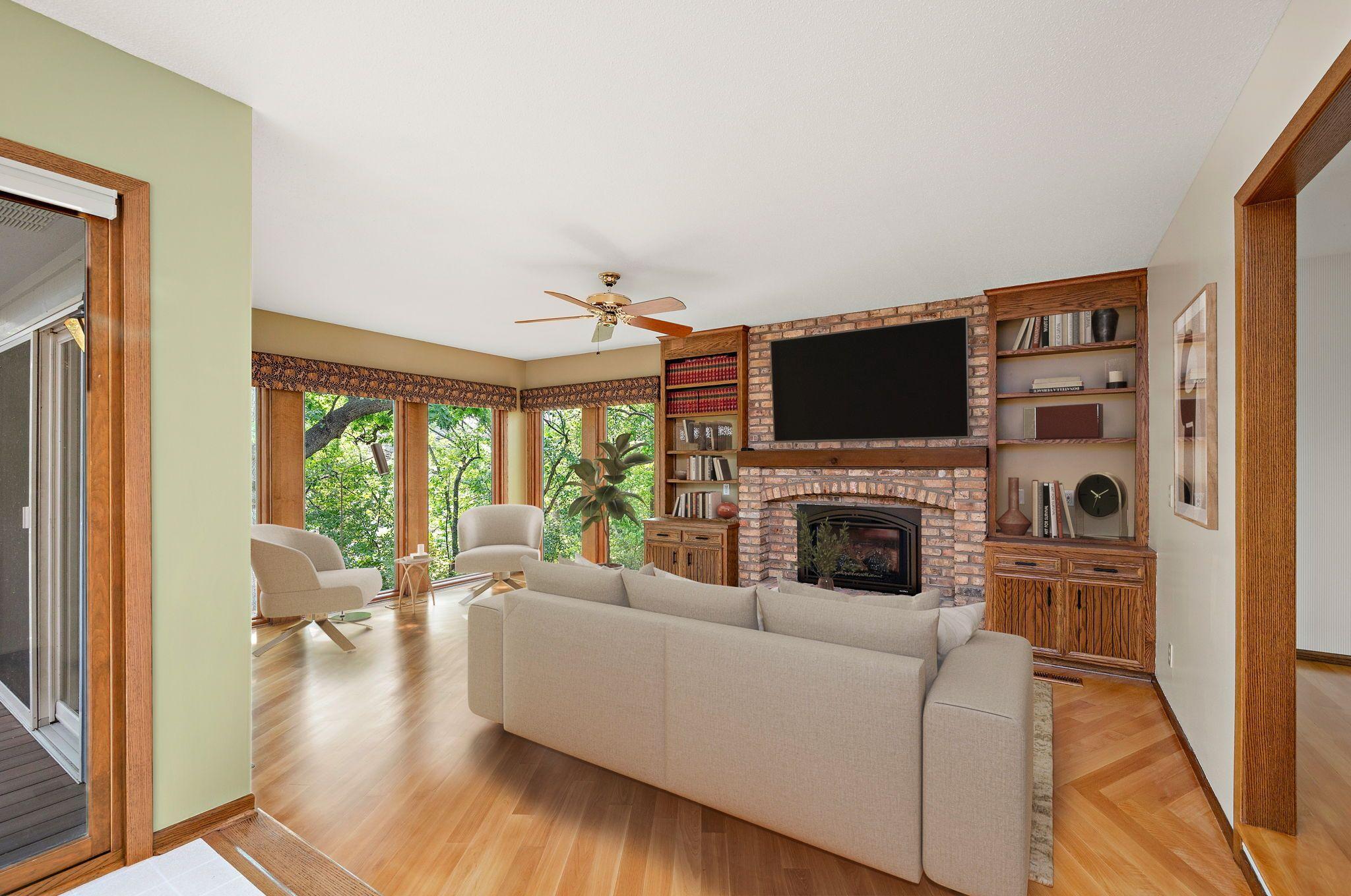 12050 48th Avenue N Property Photo 5