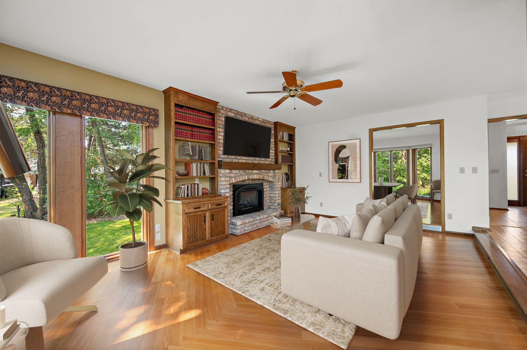 12050 48th Avenue N Property Photo 7