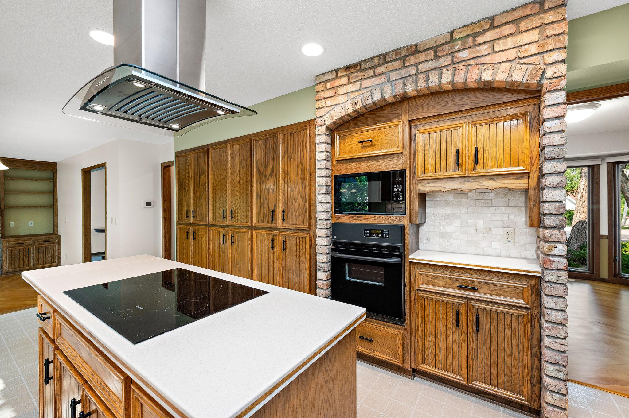 12050 48th Avenue N Property Photo 10