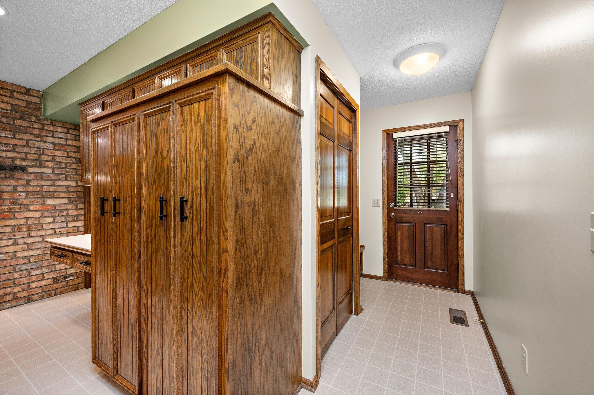 12050 48th Avenue N Property Photo 14