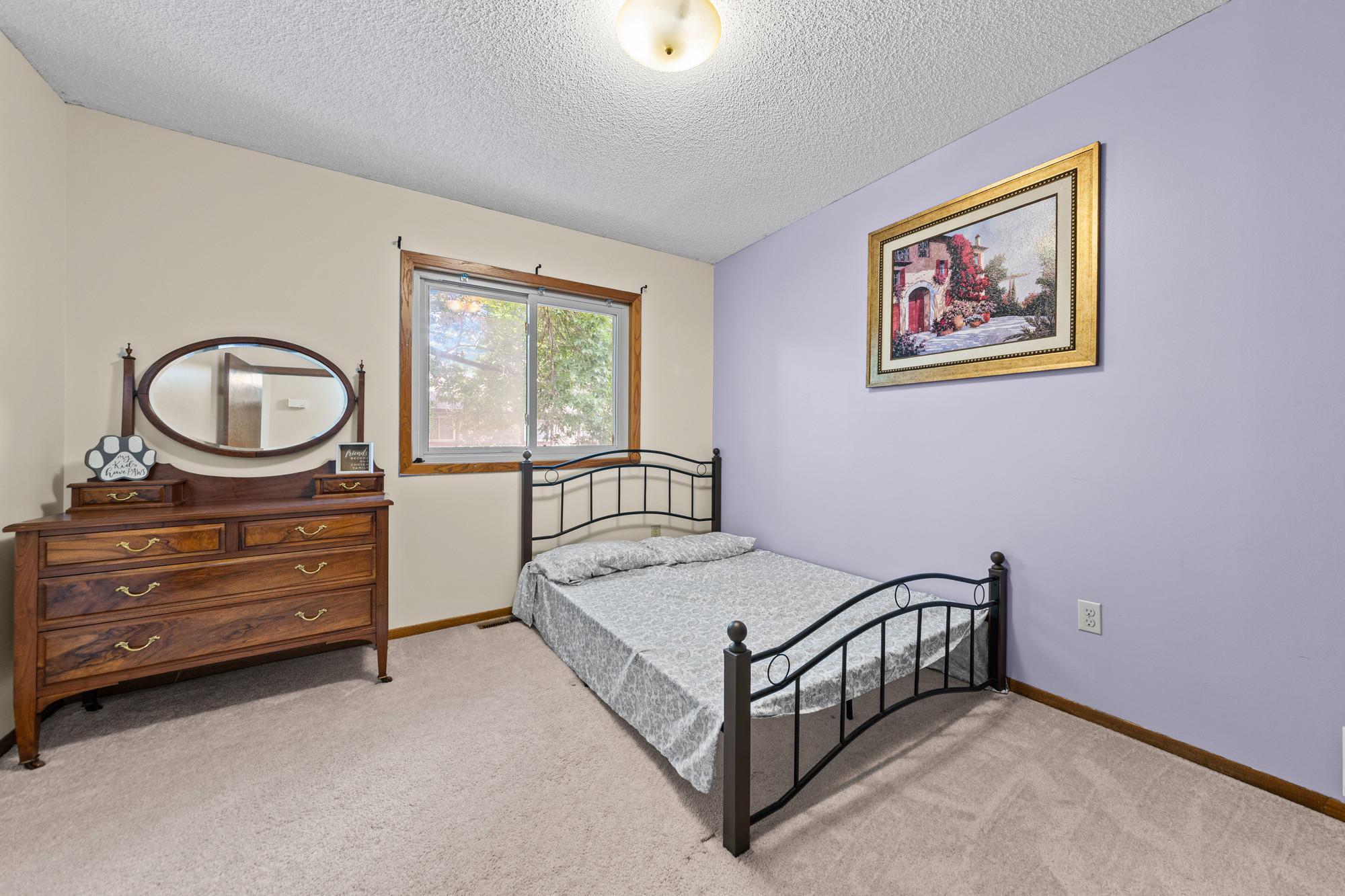 5533 Aldrich Drive N Property Photo 12