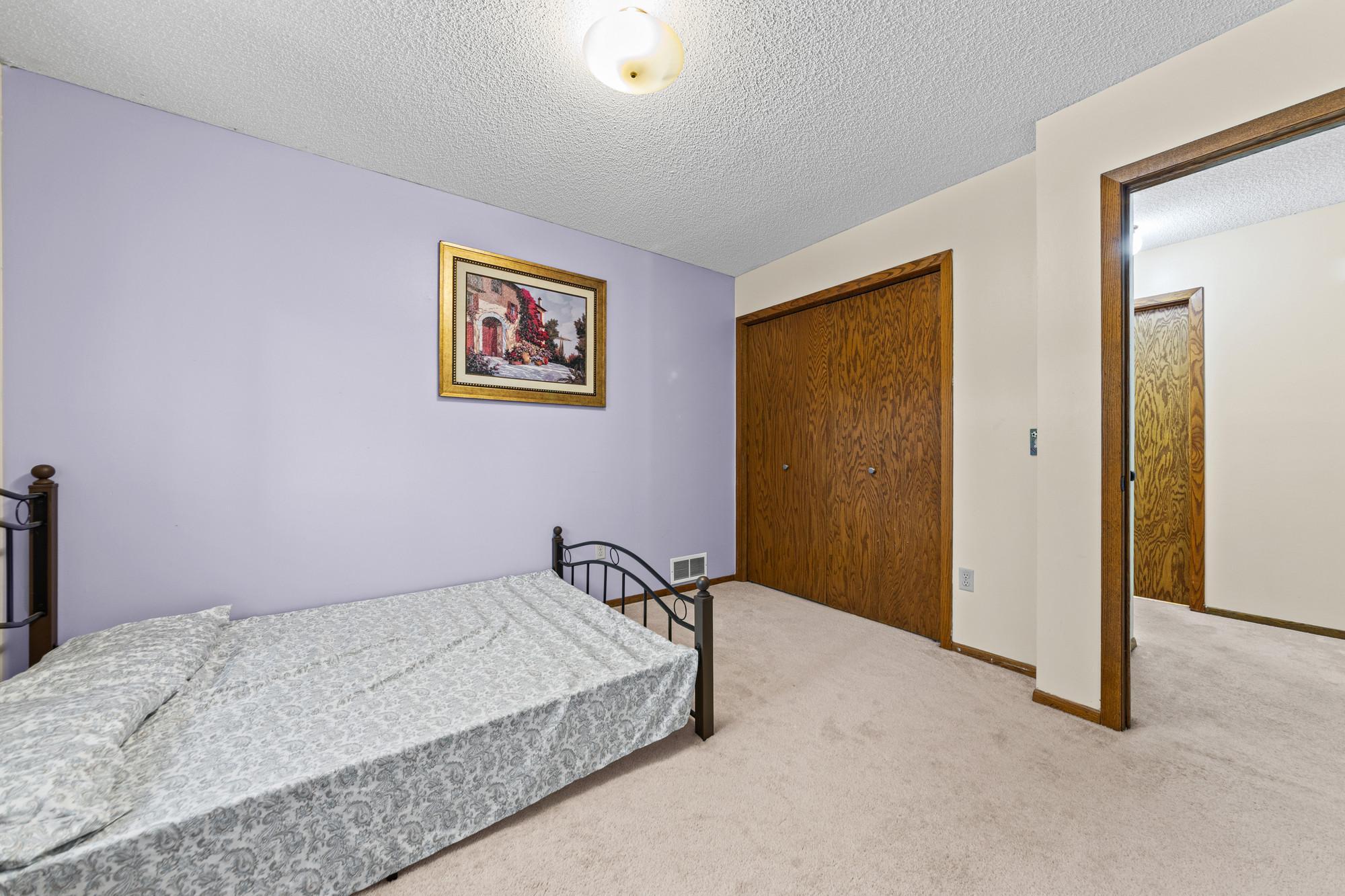 5533 Aldrich Drive N Property Photo 13